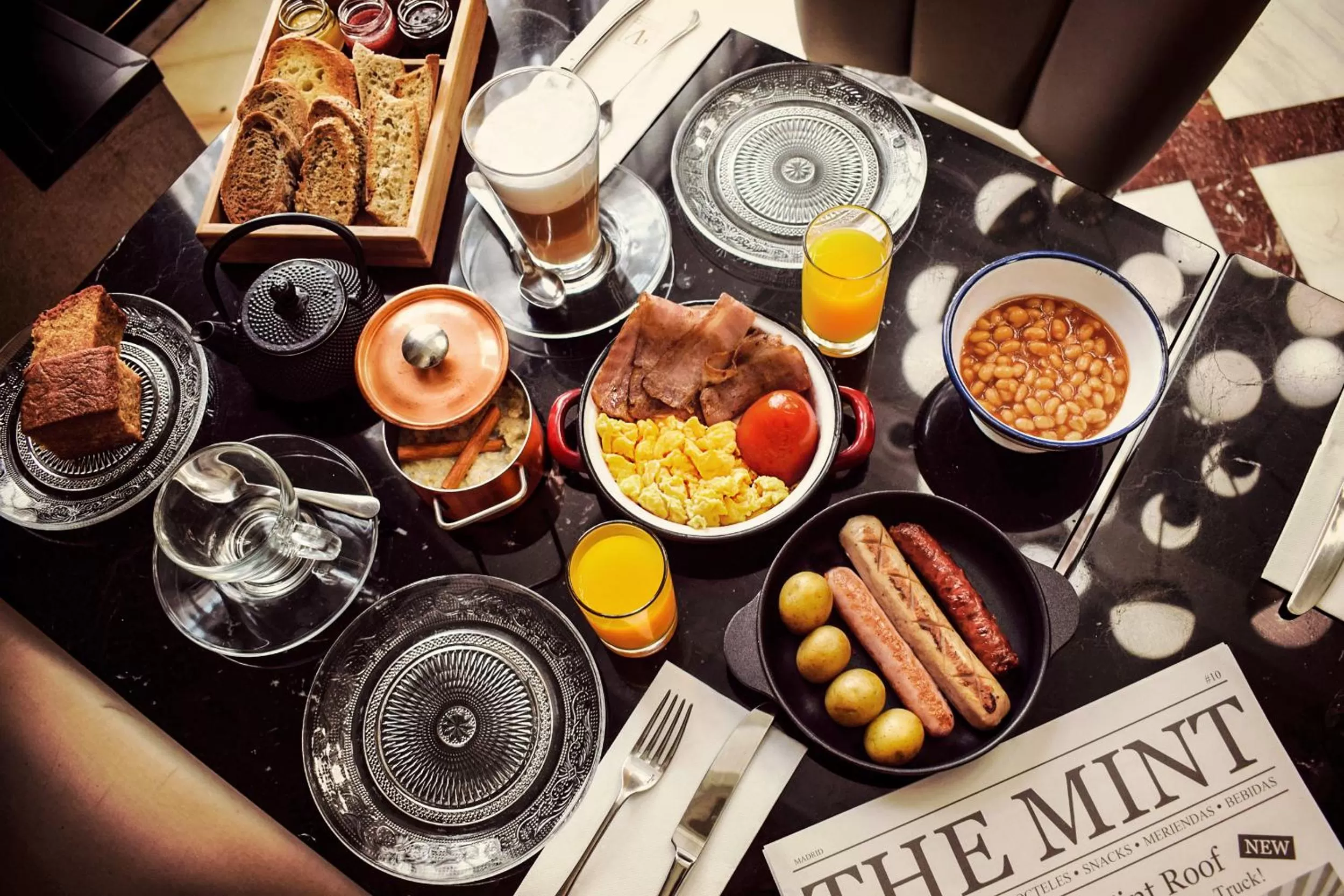 Food and drinks in Vincci The Mint