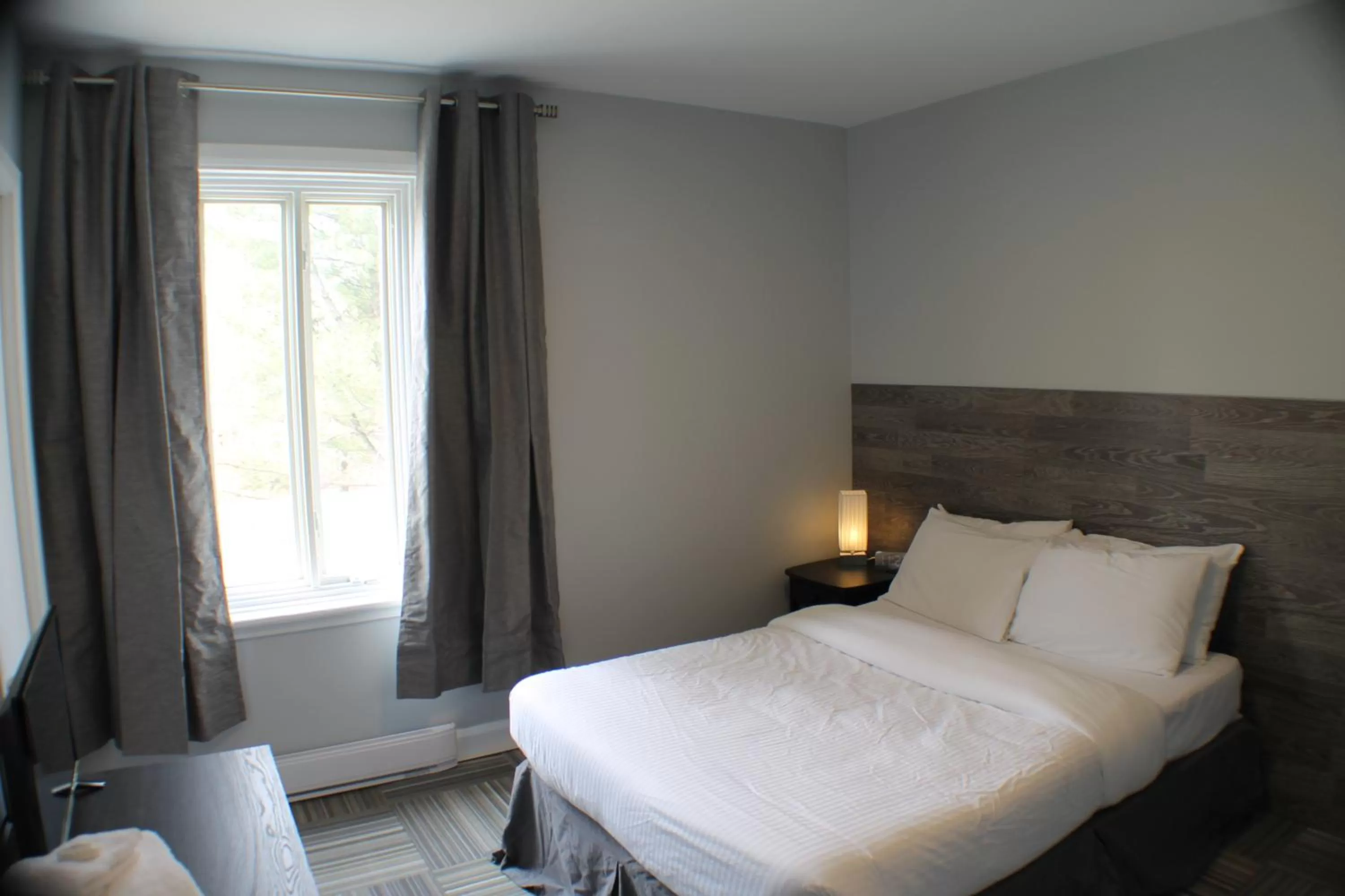 Bed in Auberge Valcartier - Par Aneyro