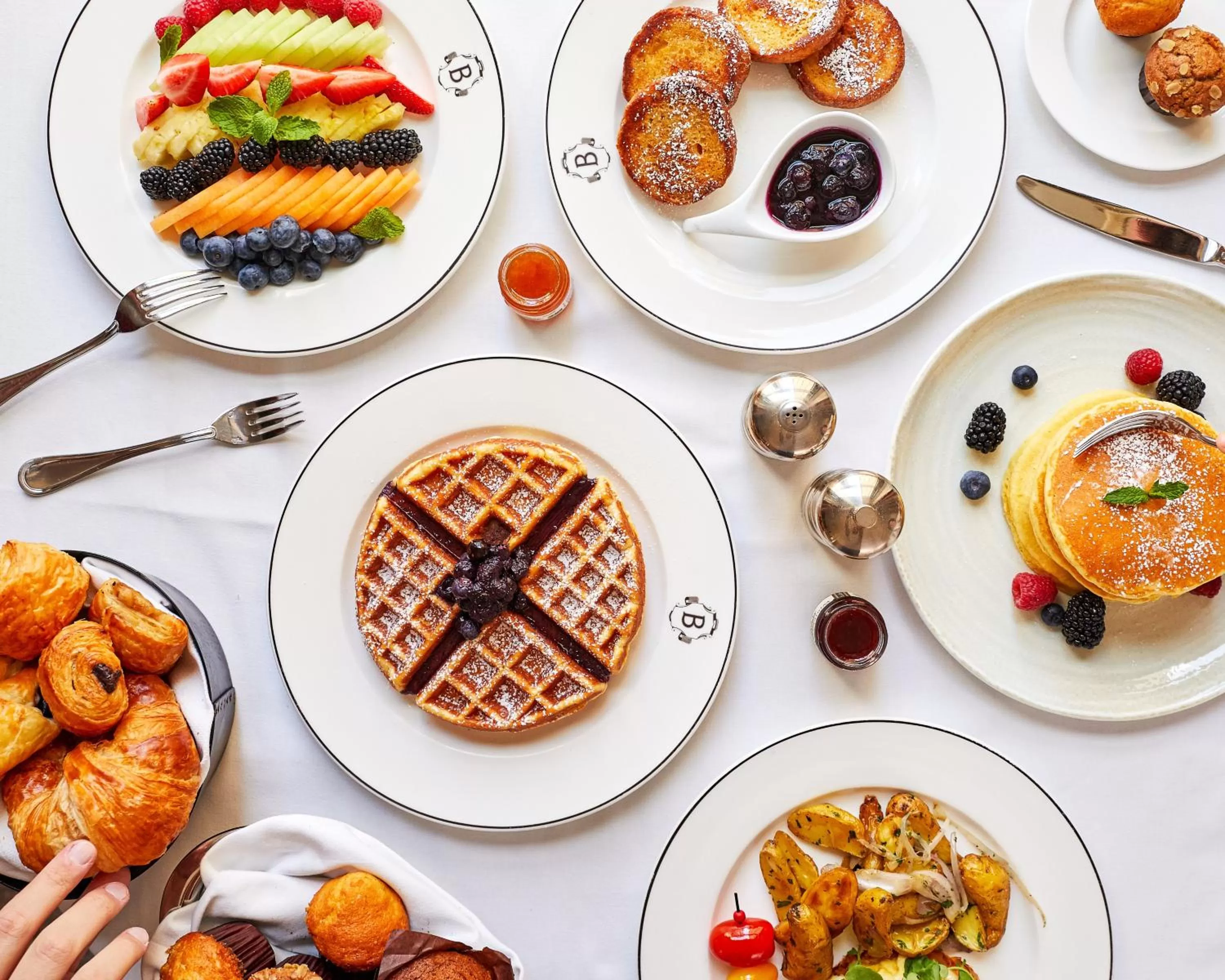 Photo of the whole room in InterContinental New York Barclay Hotel by IHG