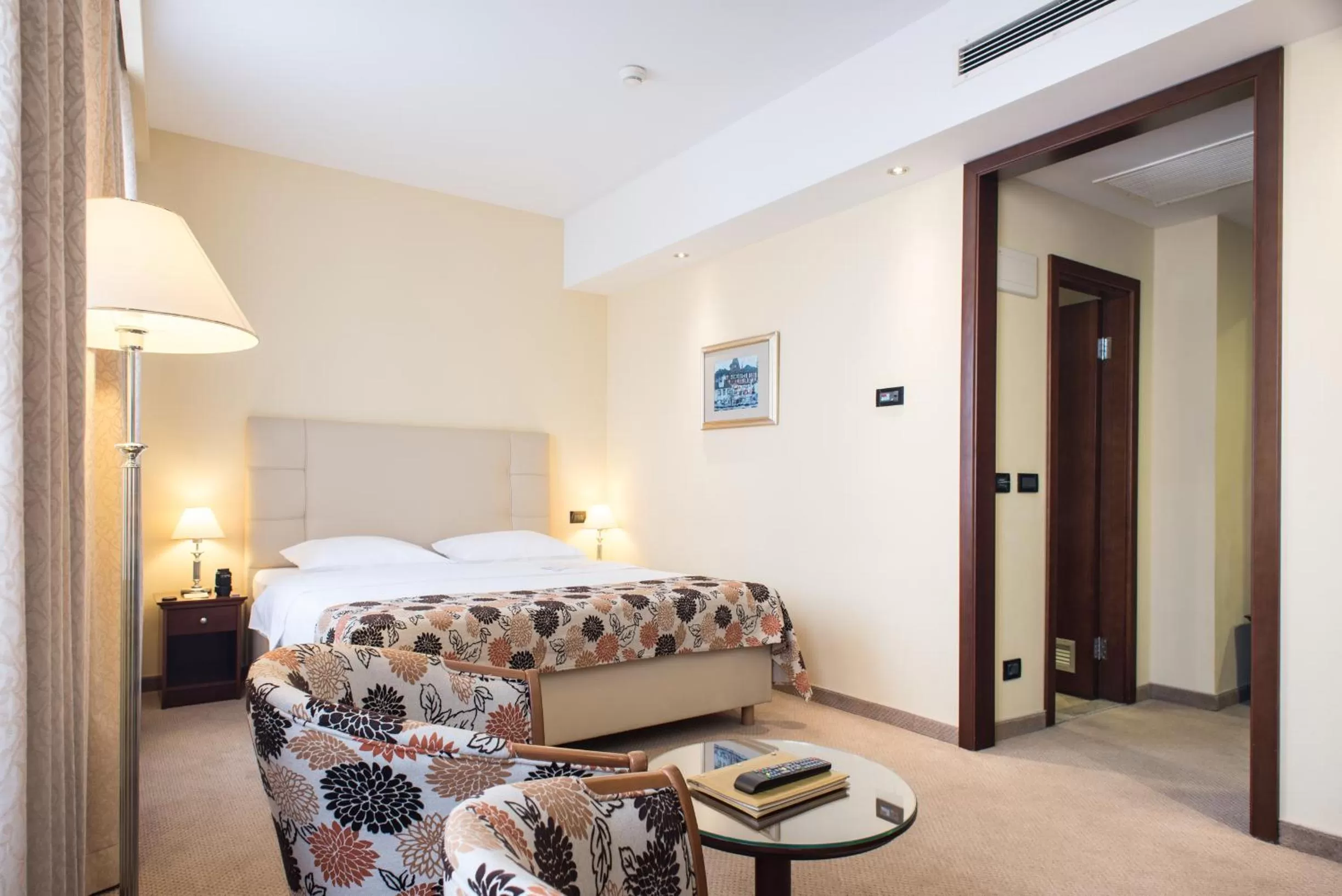 Bedroom, Bed in Hotel Dubrovnik