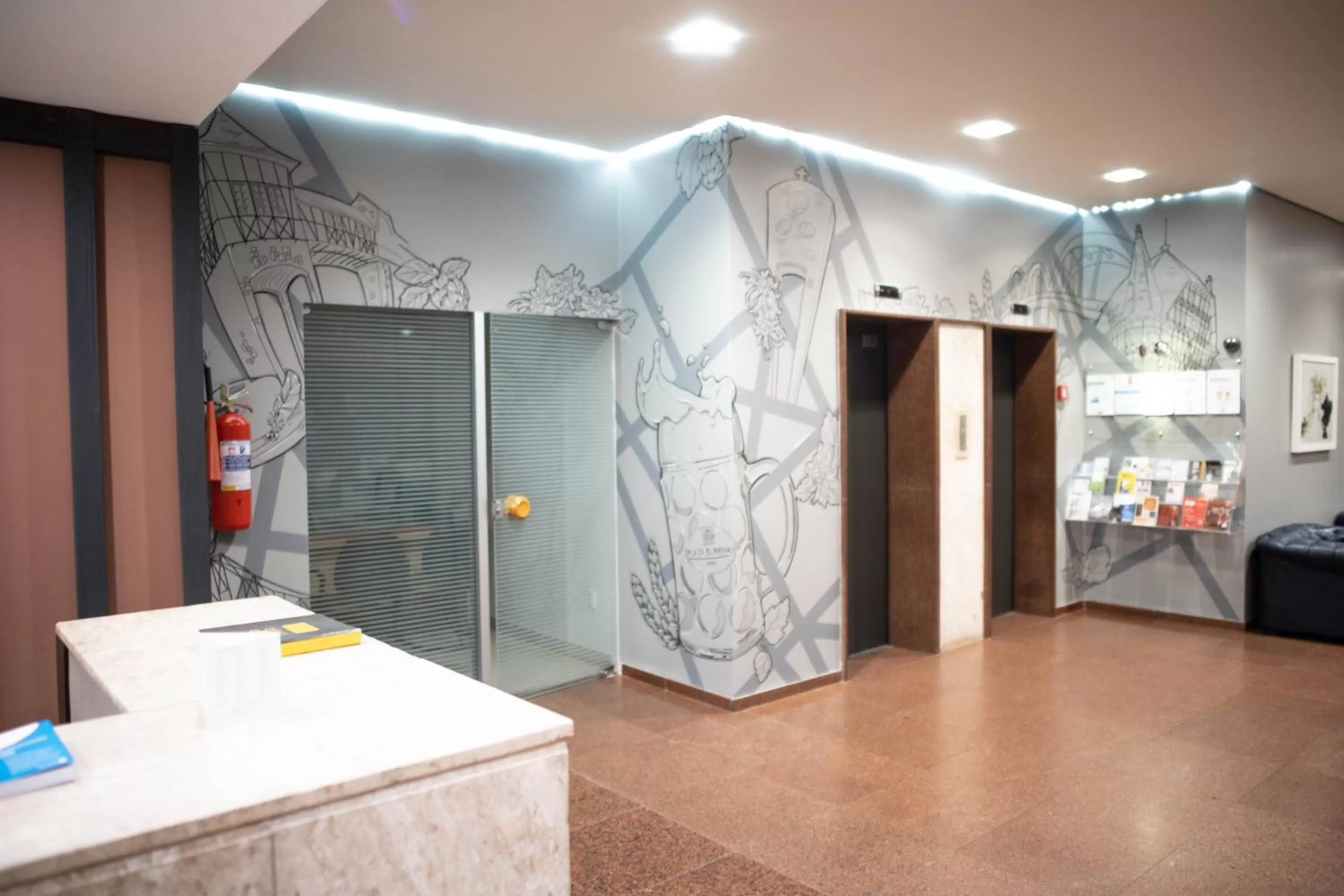 Lobby or reception, Bed in Plaza Blumenau Hotel