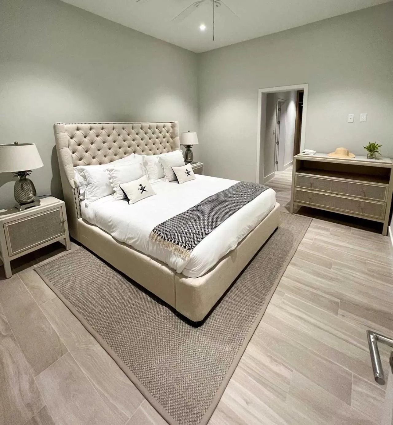 Bedroom, Bed in Palm Cay Marina and Resort