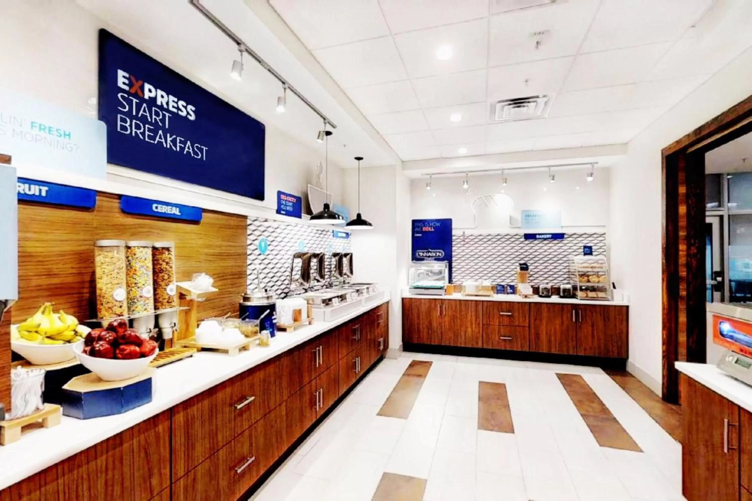 Breakfast in Holiday Inn Express & Suites - Chalmette - New Orleans S by IHG