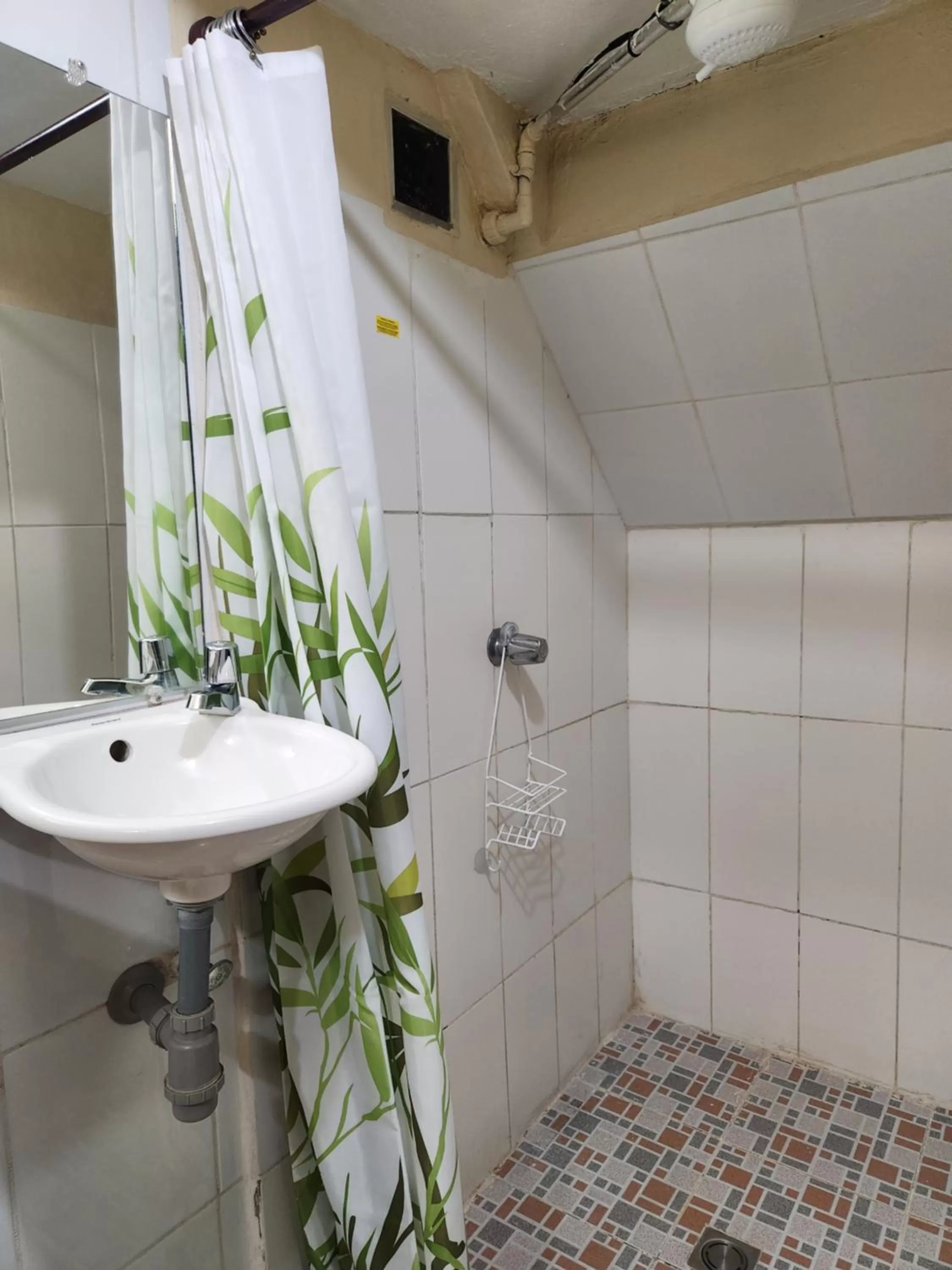 Shower, Bathroom in Casa Altamira