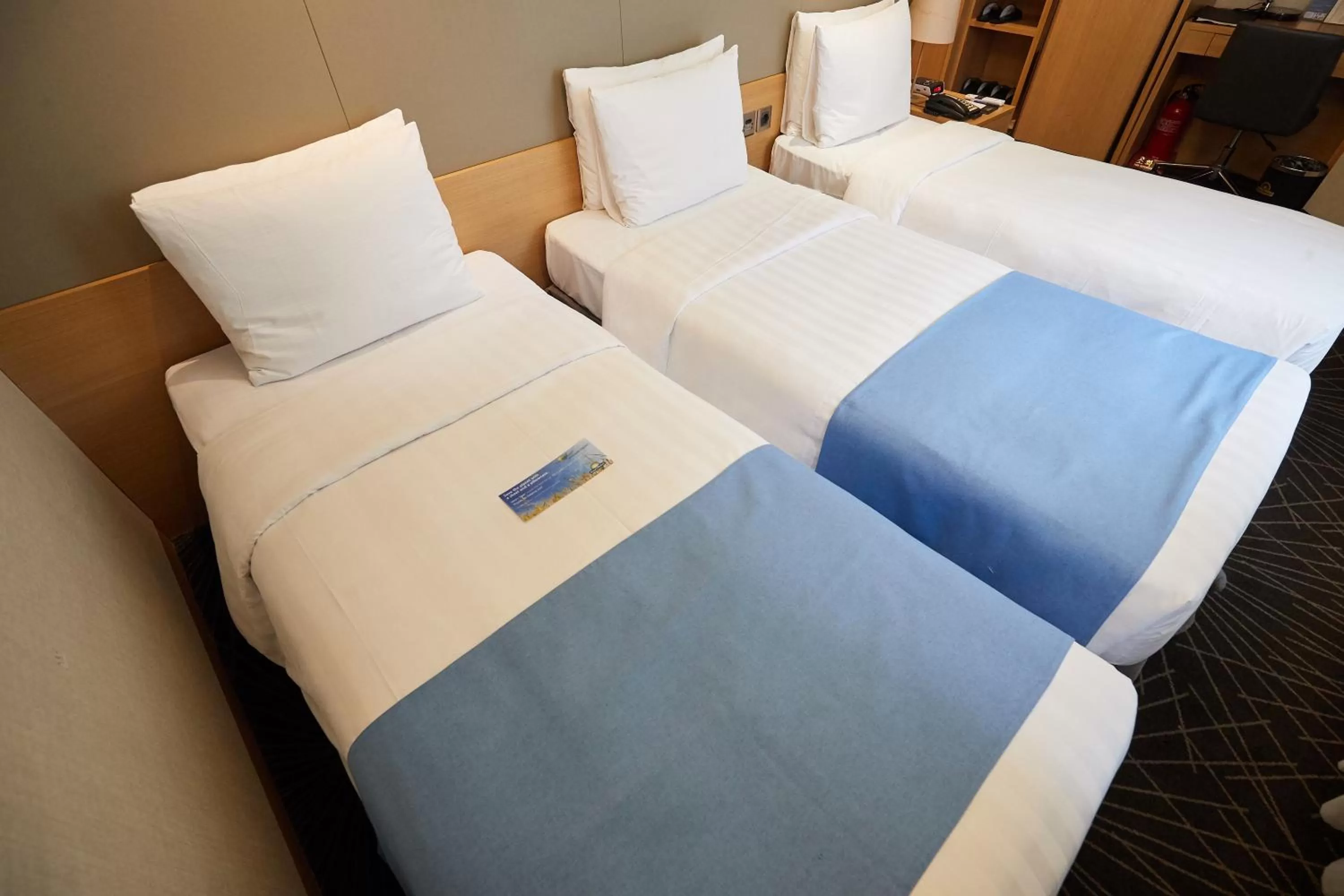 Photo of the whole room, Bed in Days Hotel by Wyndham Seoul Myeongdong