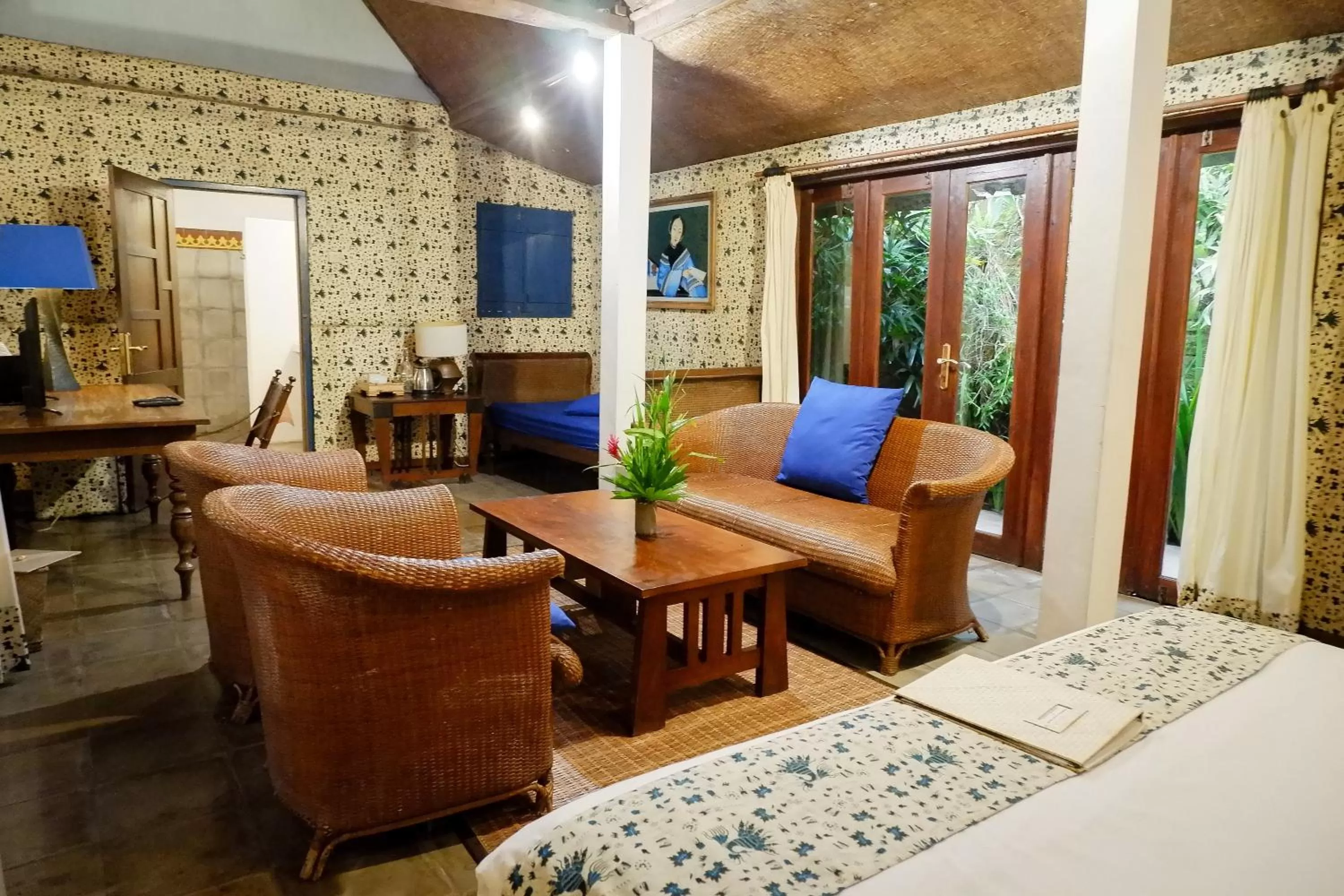 Bedroom, Bed in D'omah Yogya Hotel