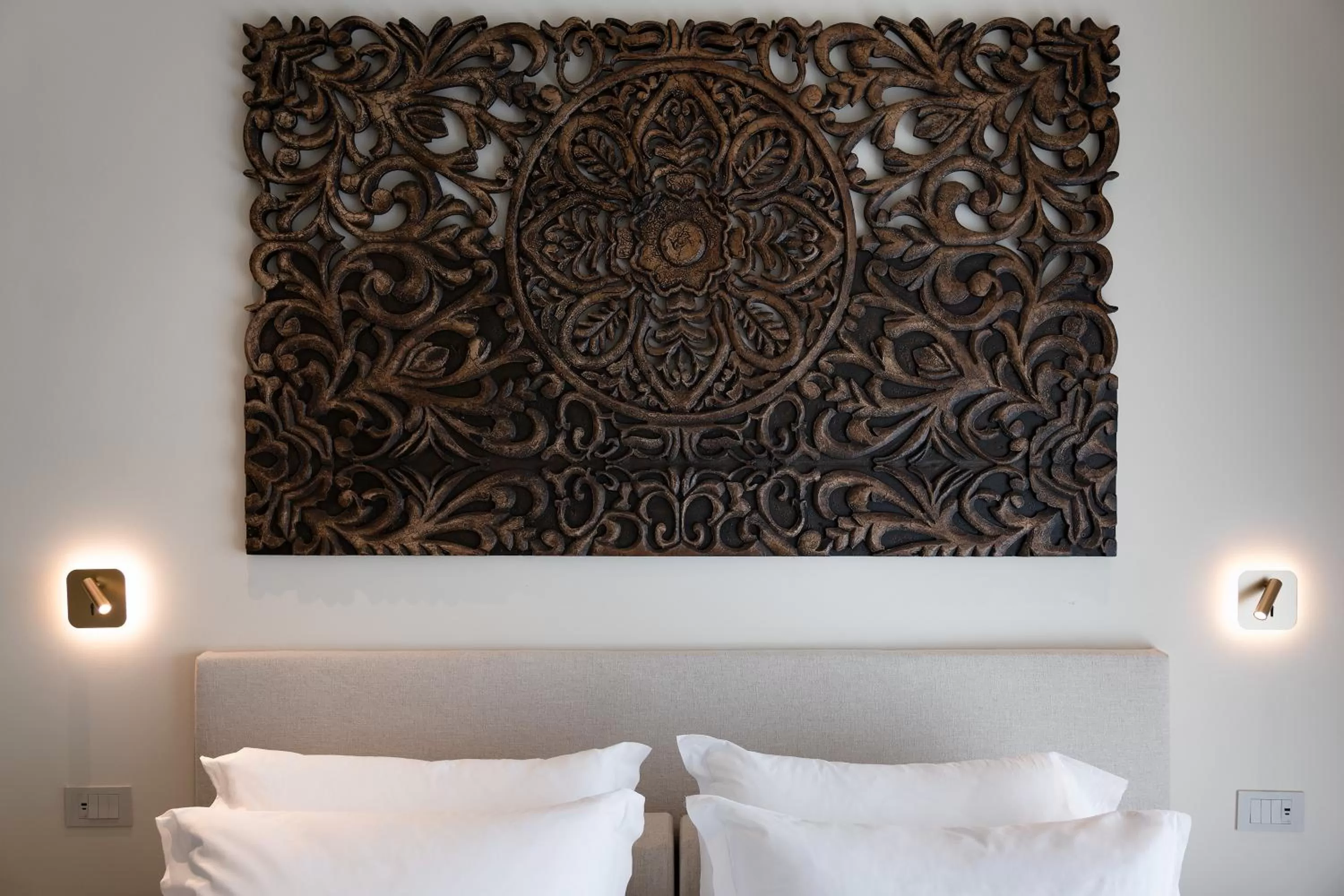 Bed in Savoy Beach Hotel & Thermal Spa