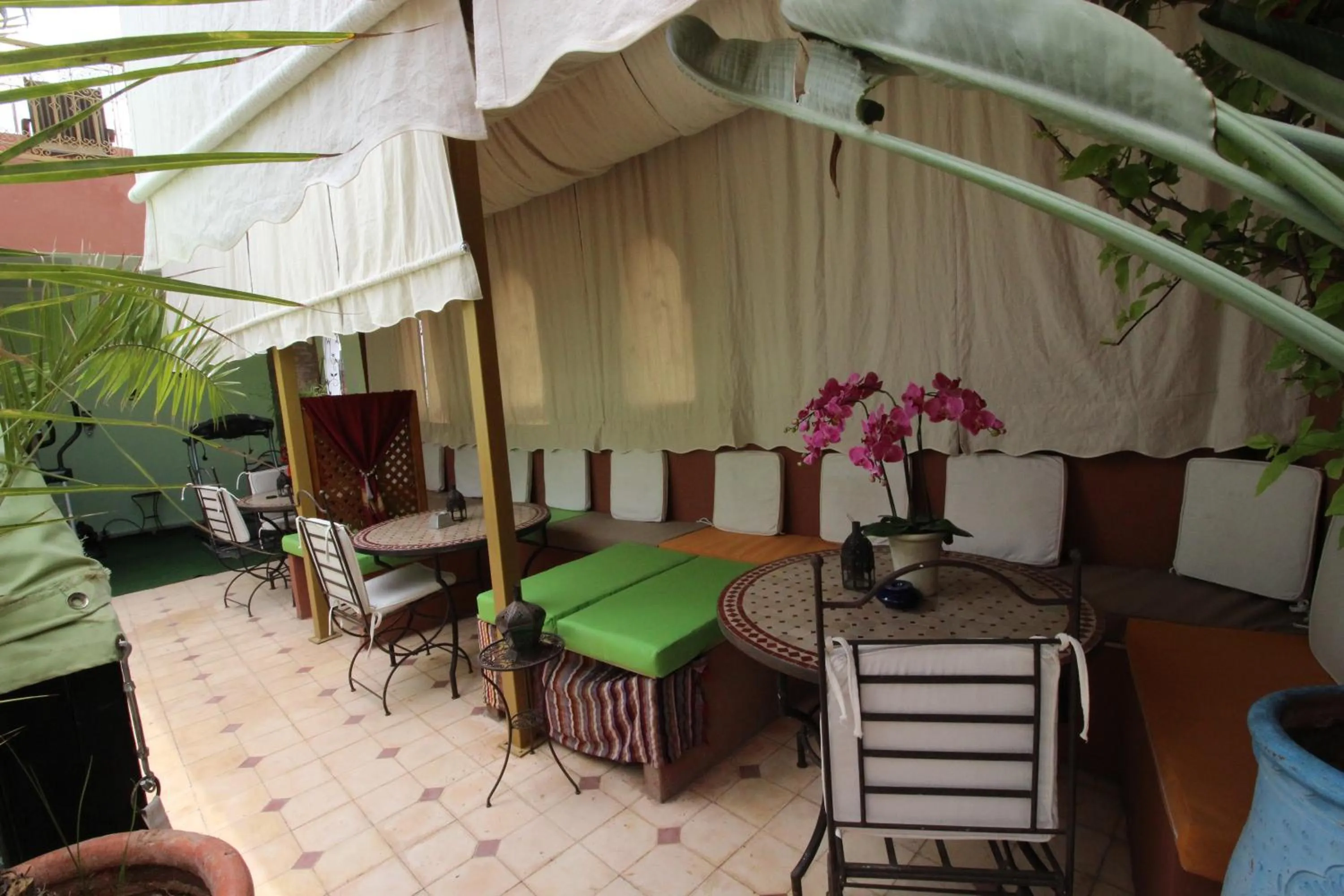 Restaurant/places to eat in Riad Eloise