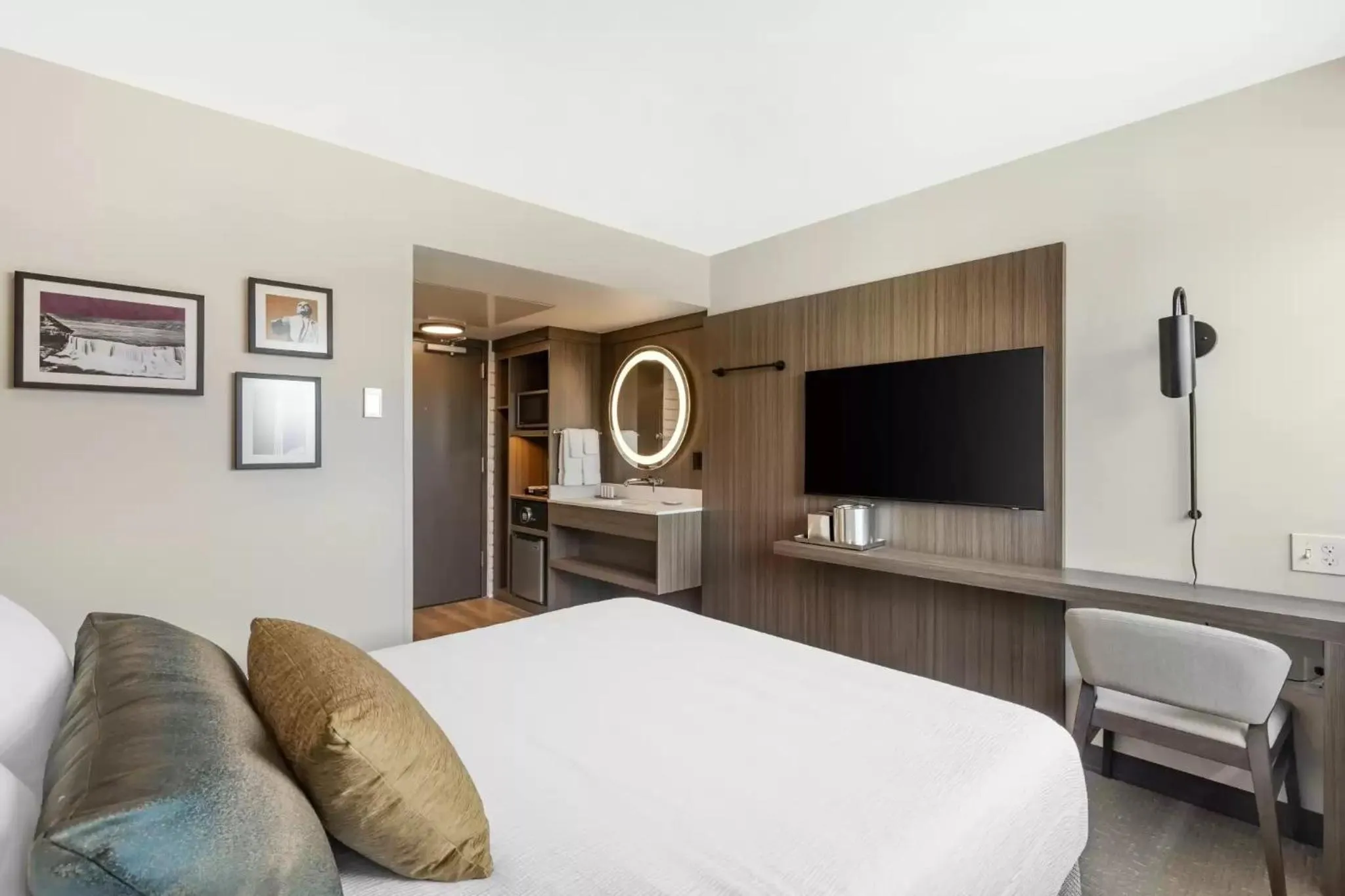 Photo of the whole room in The Gibson Hotel Great Falls, an Ascend Collection Hotel