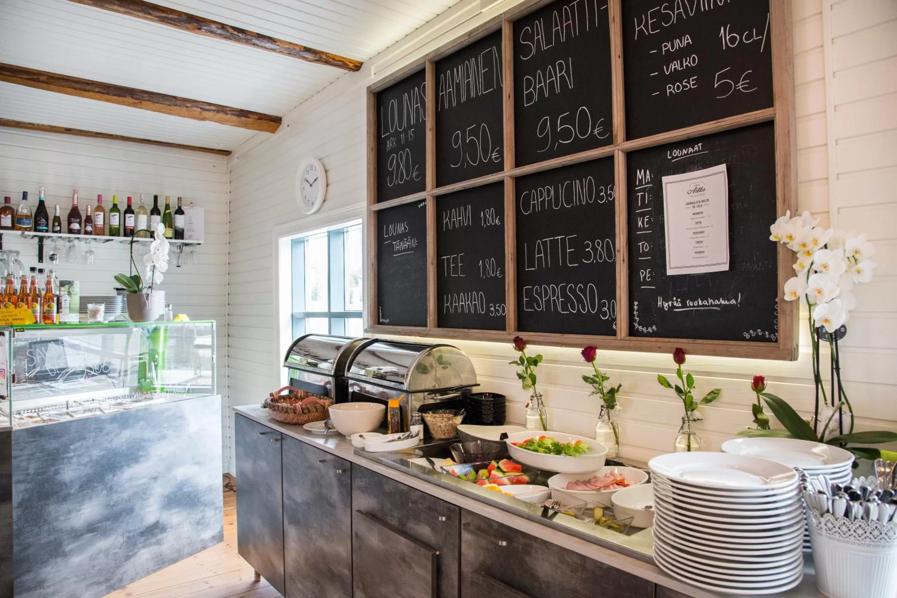 Buffet breakfast in Hotelli Aittaranta