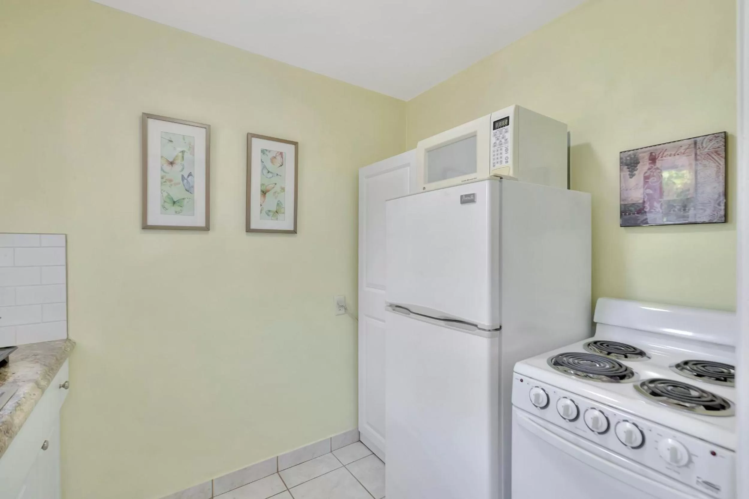 Kitchen or kitchenette in Seahorse Guesthouse