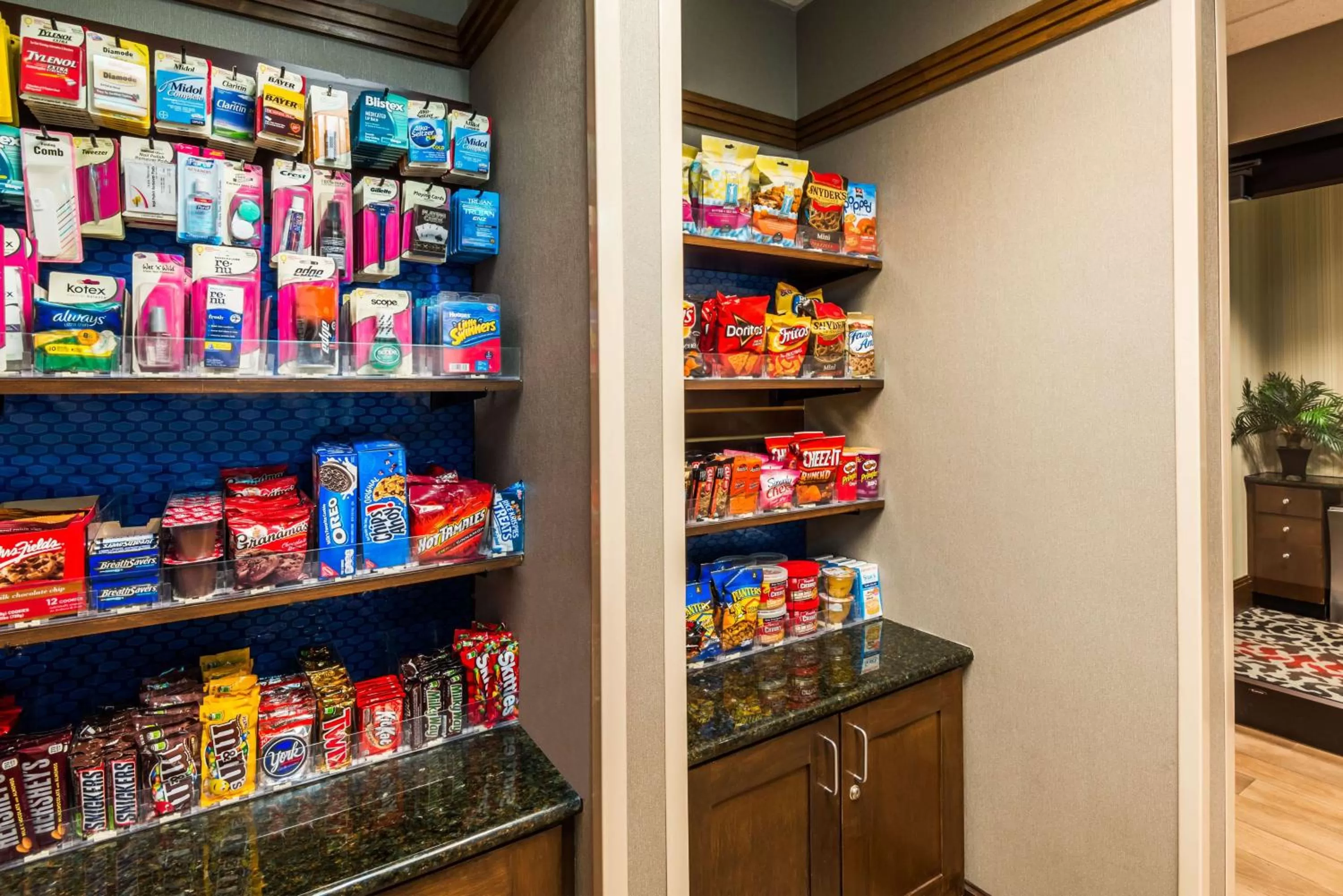 Restaurant/places to eat in Hampton Inn & Suites Columbus Polaris