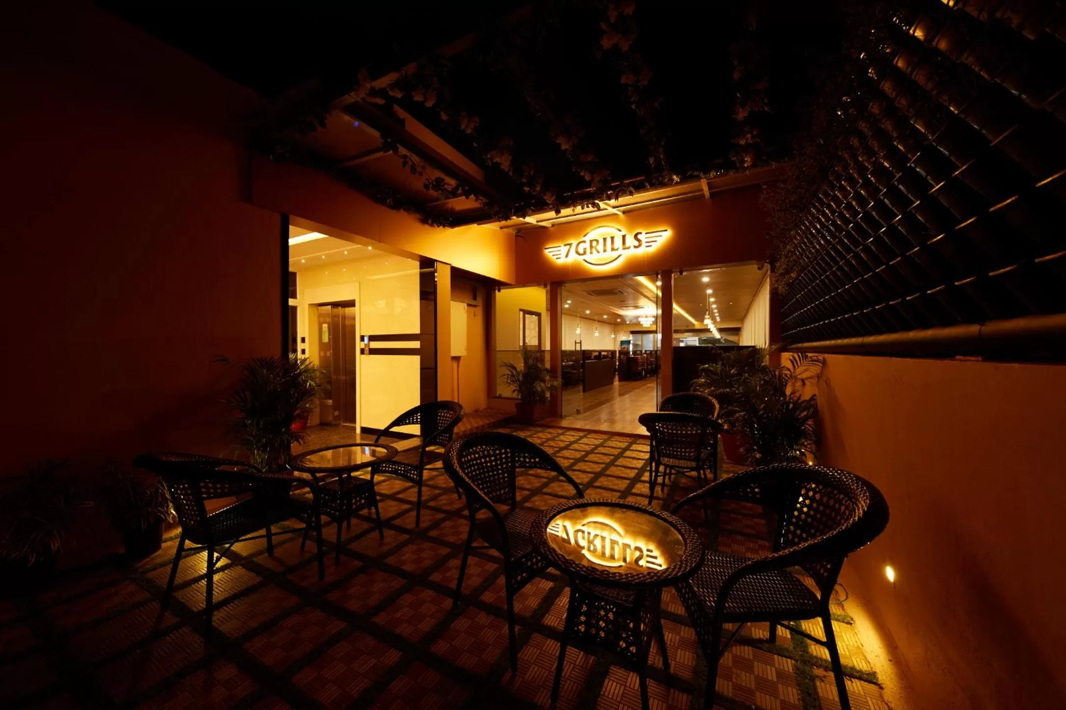 Al Noor Palace Business Class Hotel