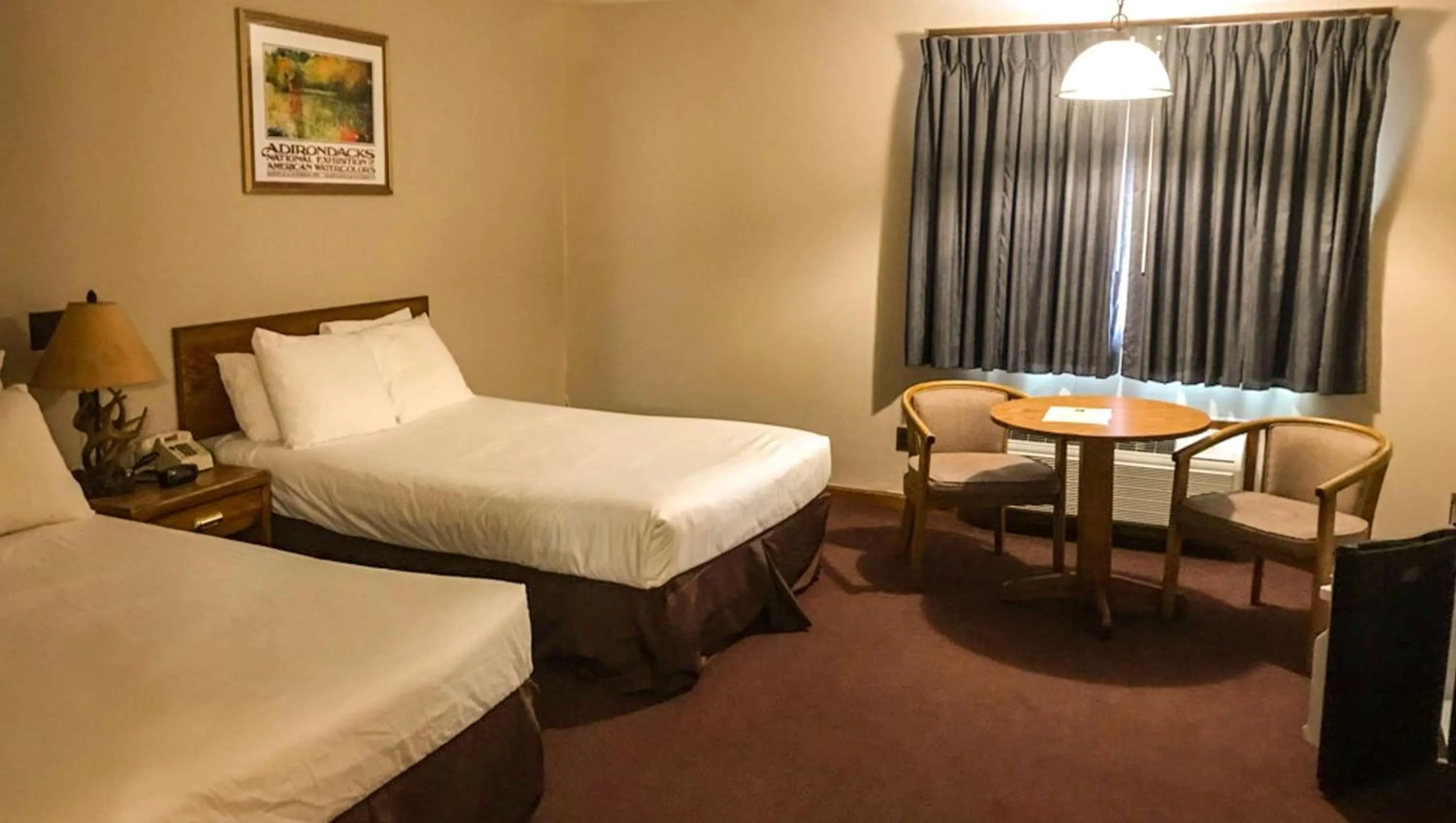 Photo of the whole room, Bed in Adirondack Lodge Old Forge