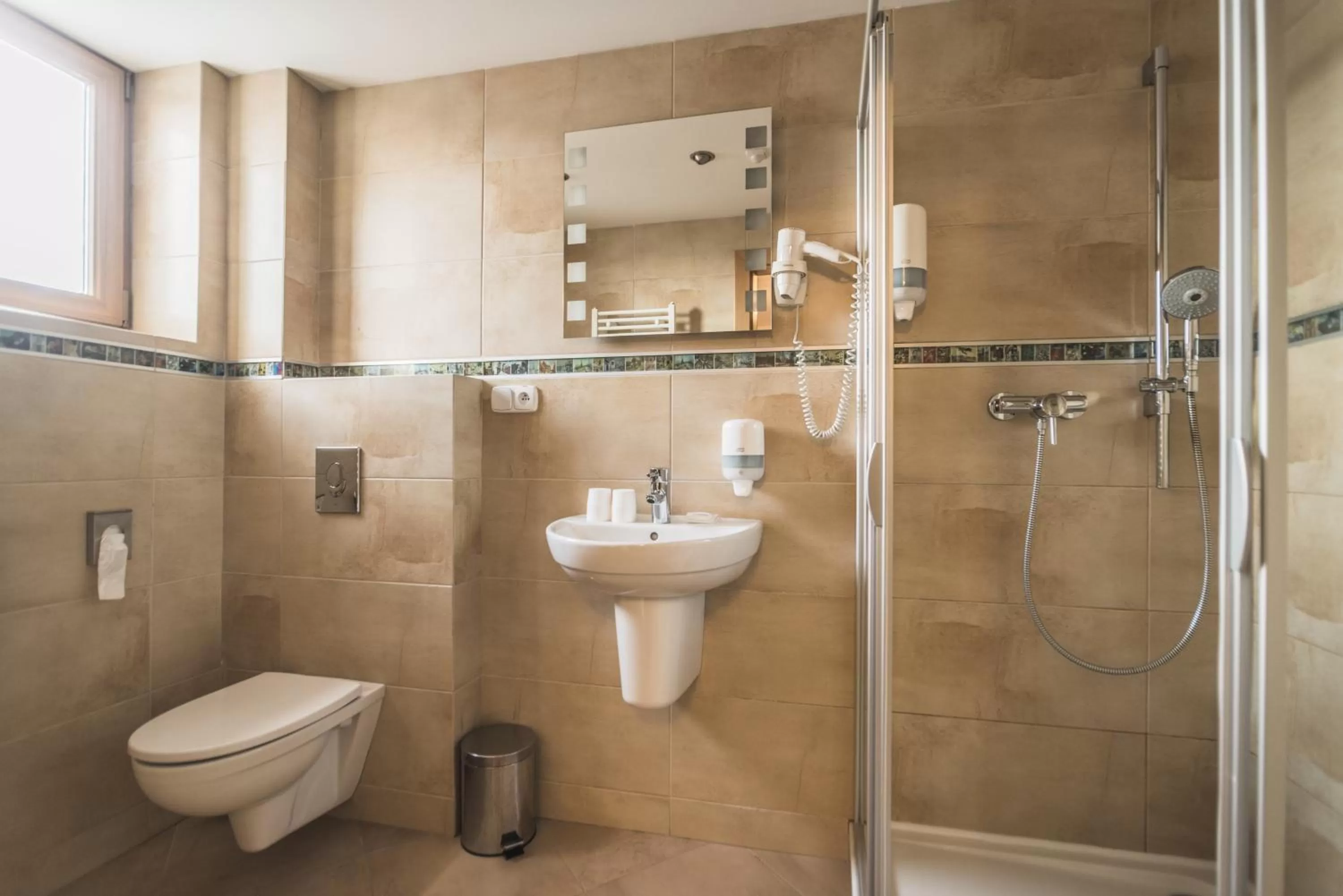 Shower in Hotel Muza