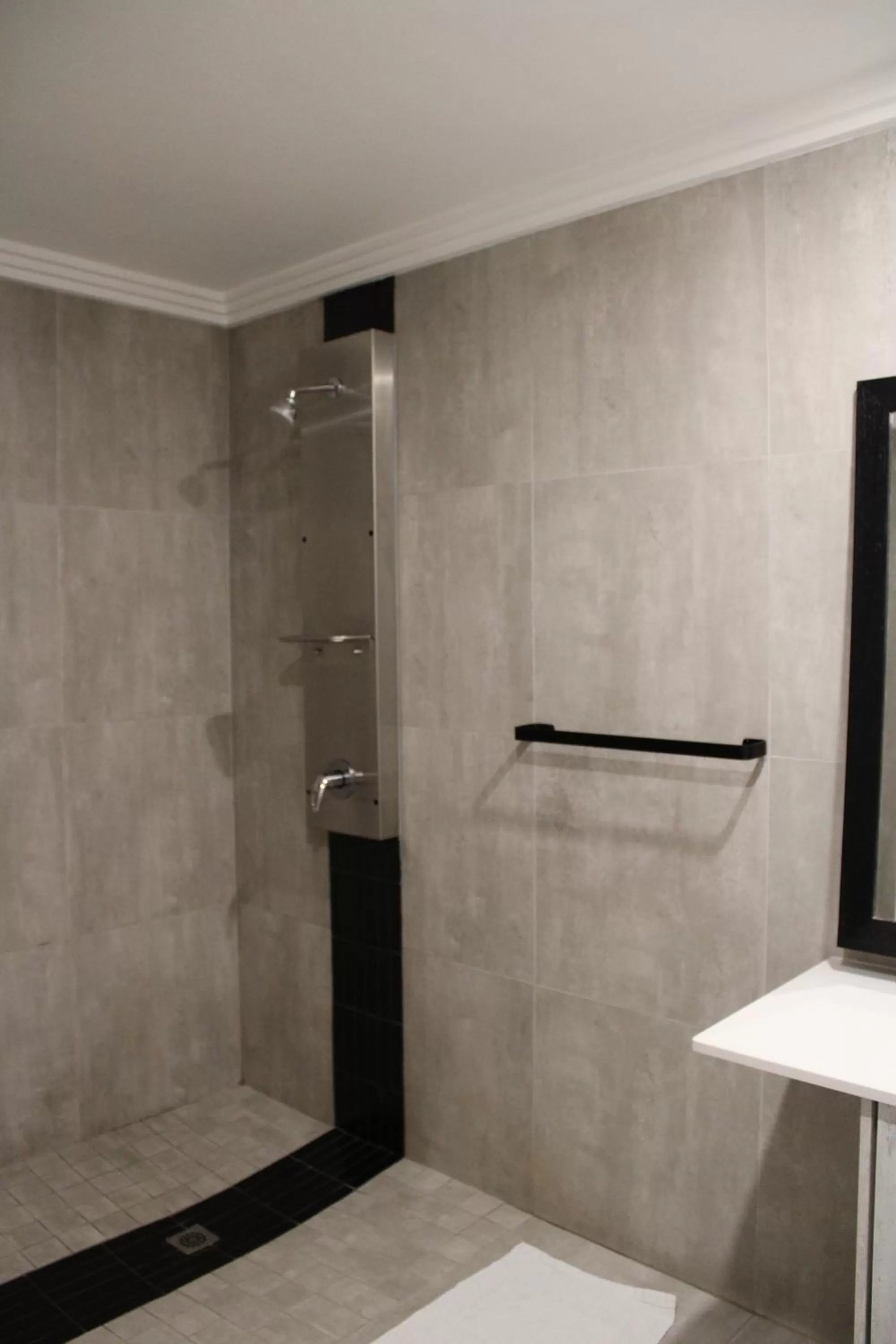 Shower, Bathroom in Jedidja Bed and Breakfast