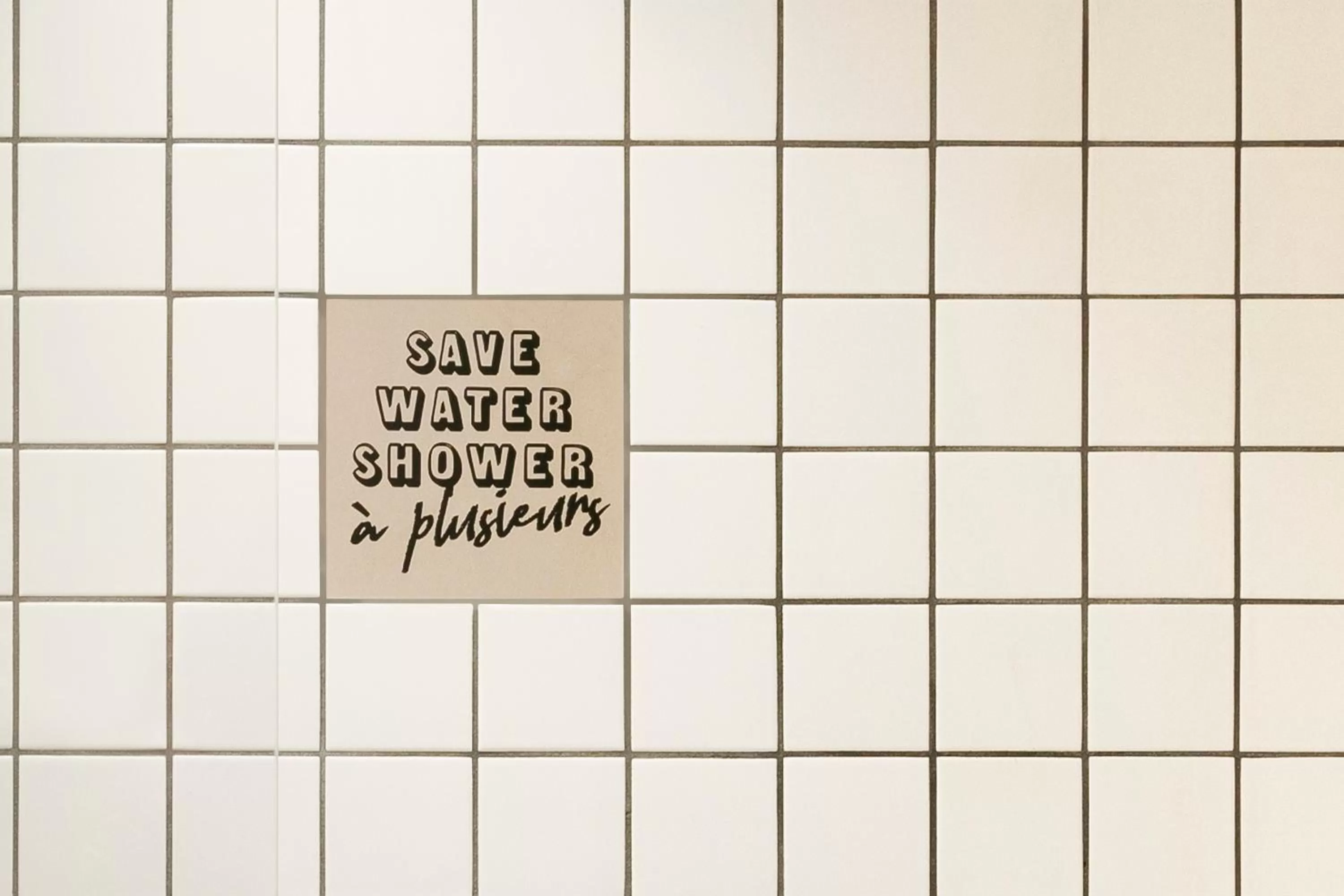 Bathroom in RockyPop Grenoble Hotel