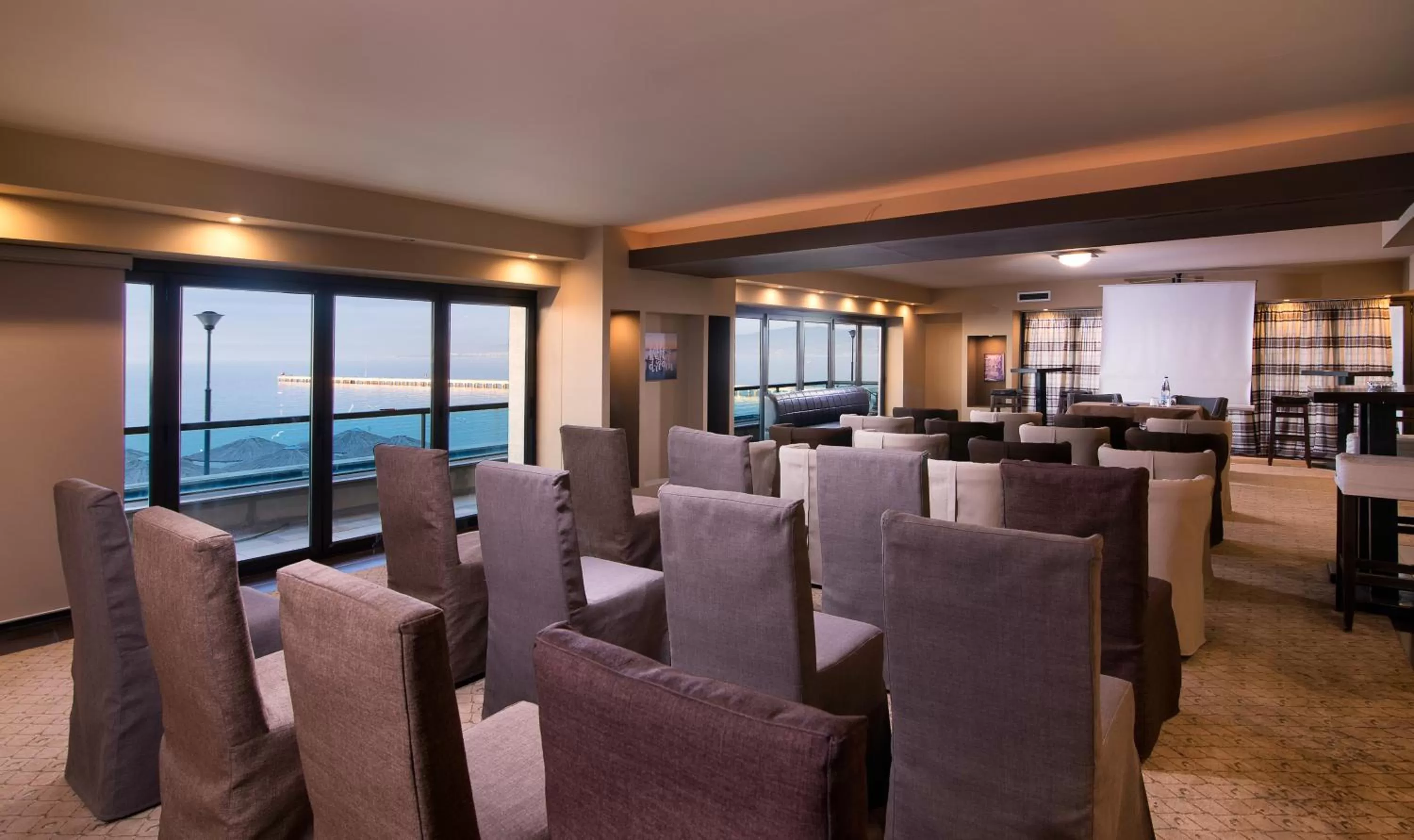 Banquet/Function facilities, Restaurant/Places to Eat in Hotel Aigli