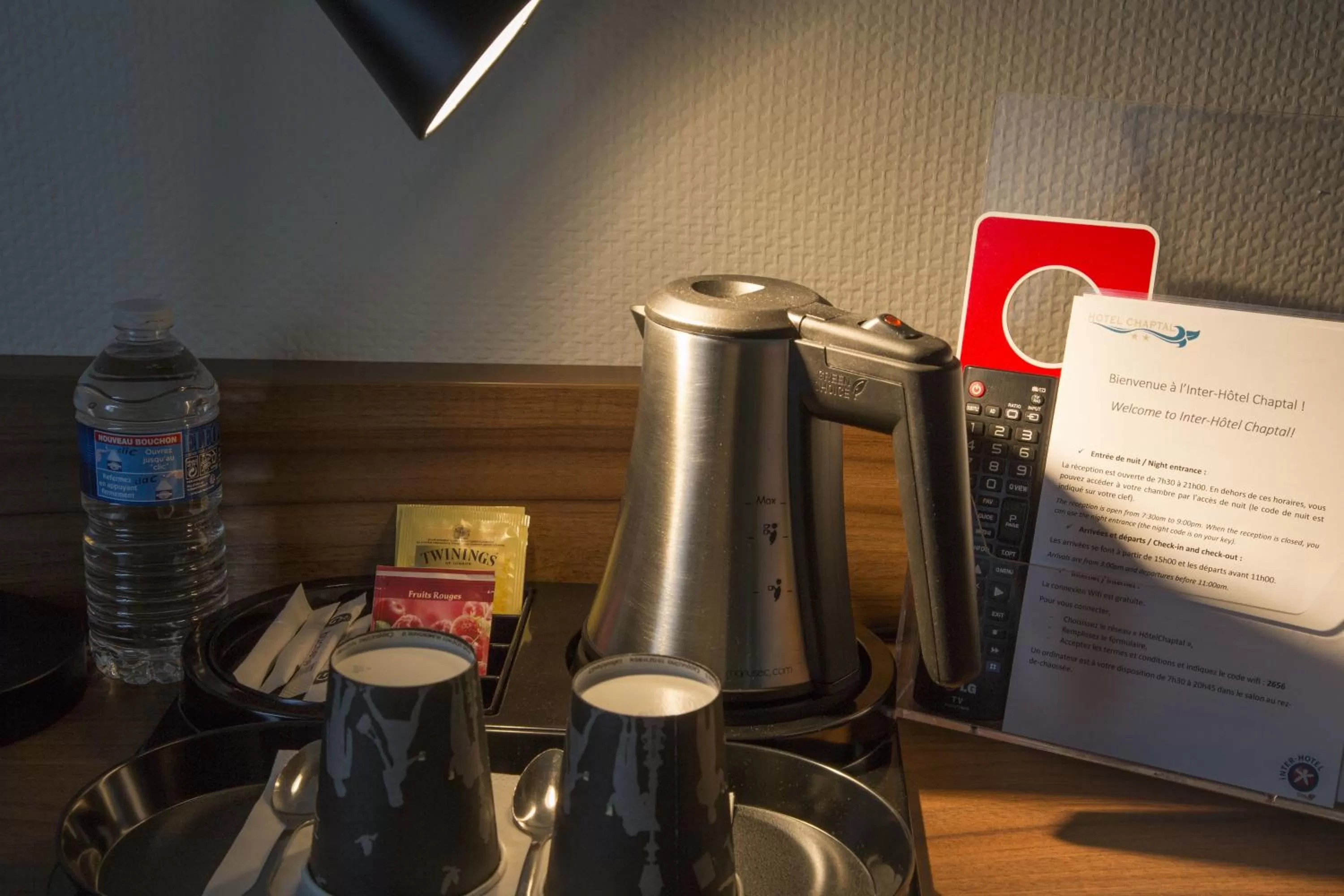 Coffee/tea facilities in Logis Hôtel Chaptal, Amboise