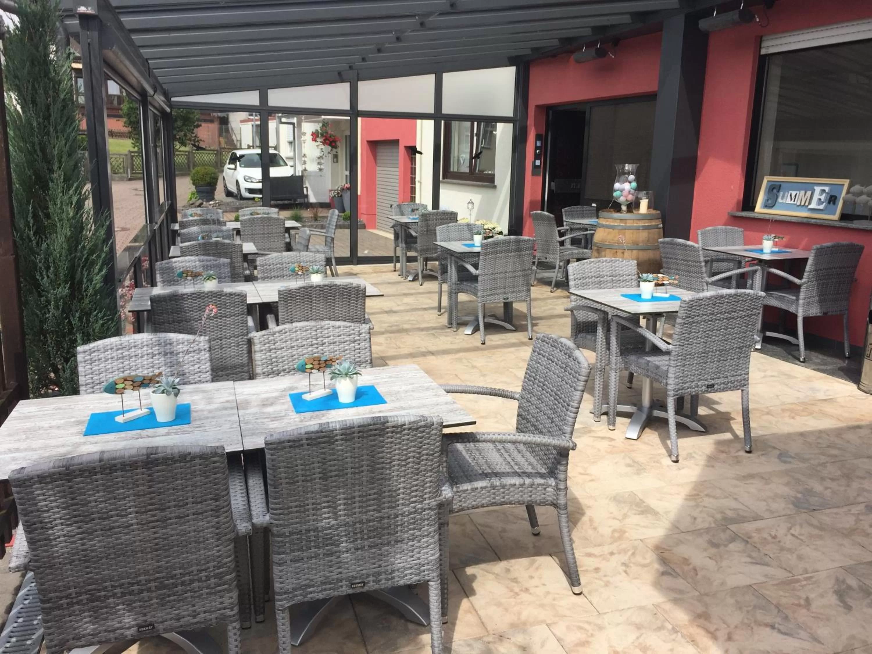 Restaurant/places to eat in Hotel Colosseum