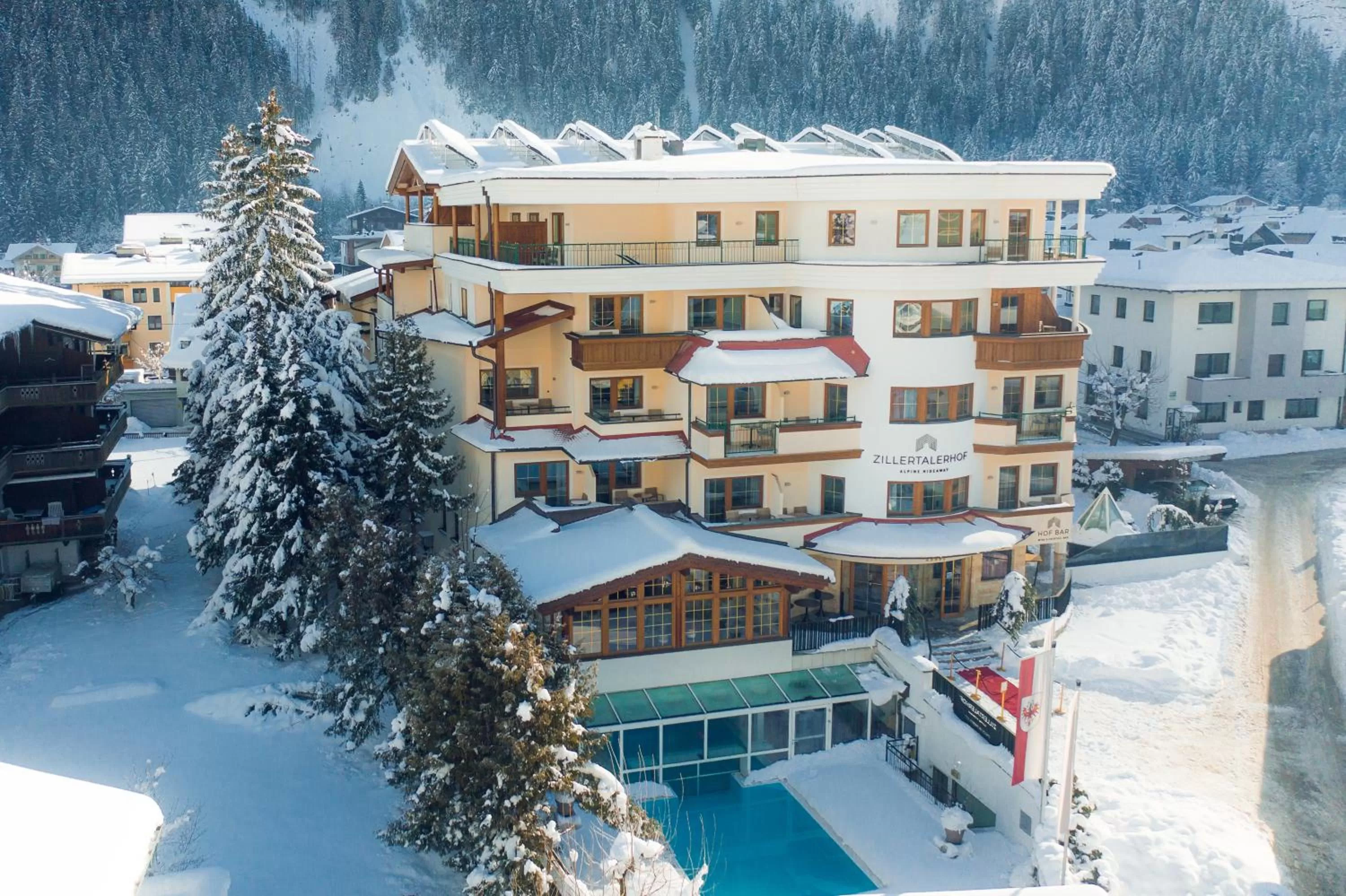 Property building in Alpine Hideaway ZILLERTALERHOF - 4 Sterne Superior