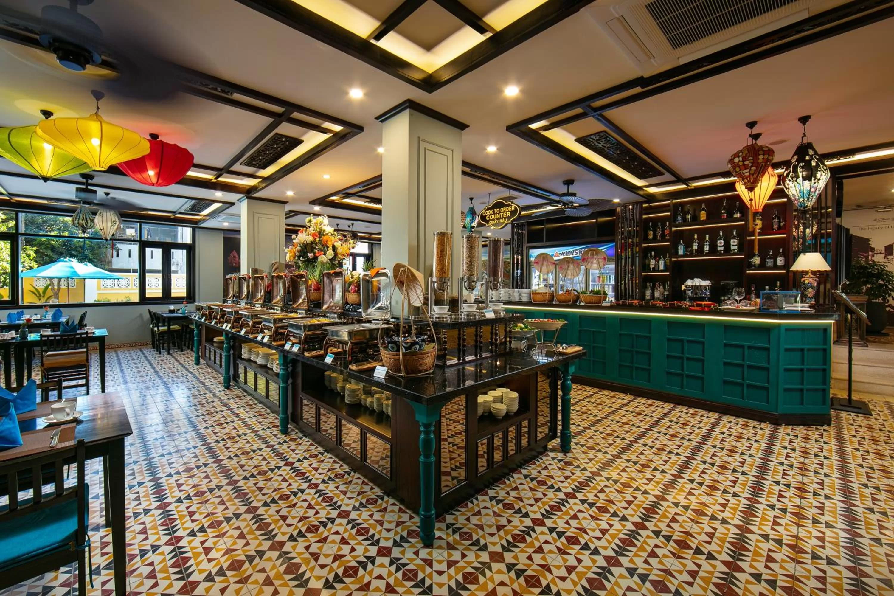 Restaurant/places to eat in La Charm Hoi An Hotel & Spa