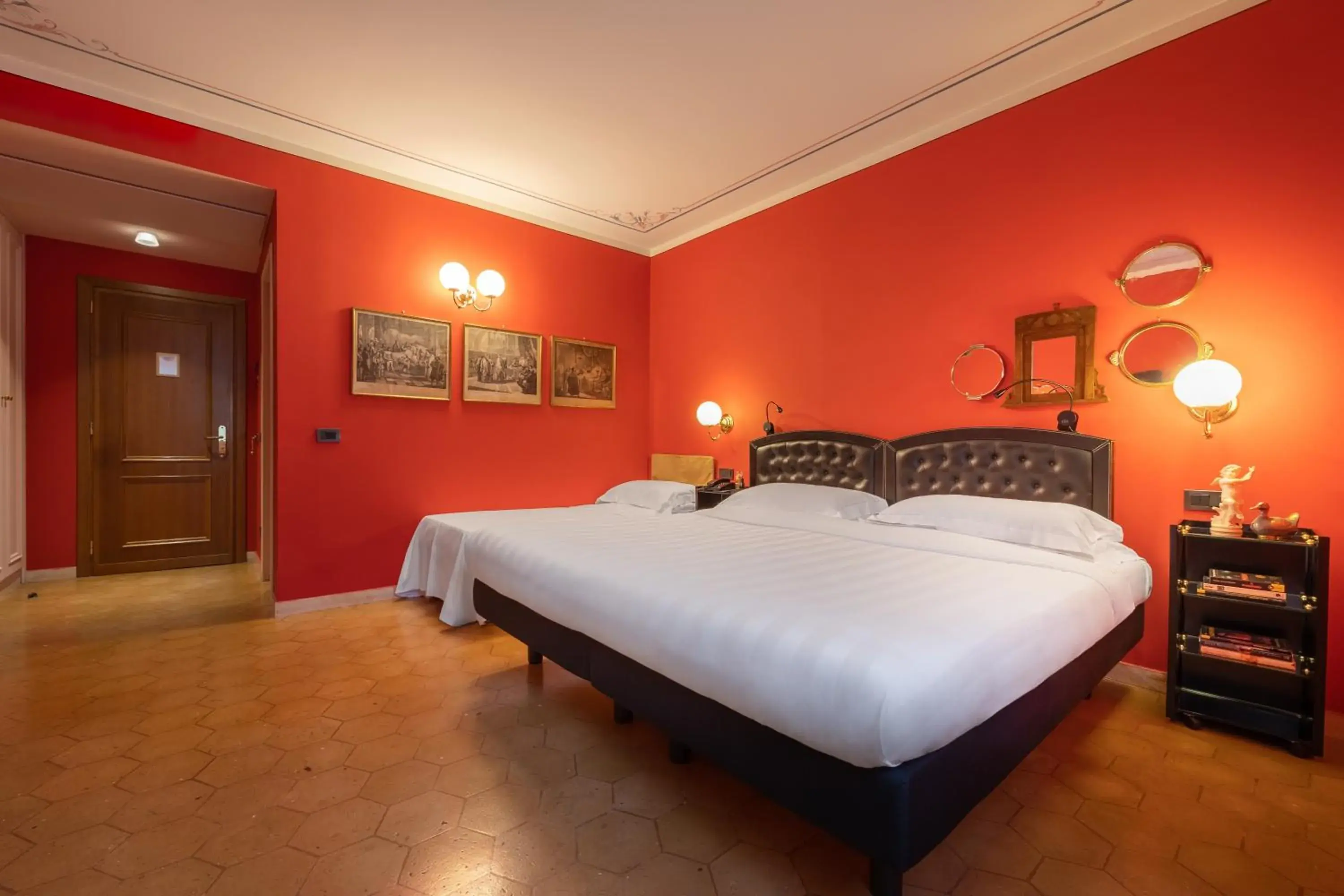 Triple Room - single occupancy in Hotel San Luca Triple Room - single occupancy in Hotel San Luca