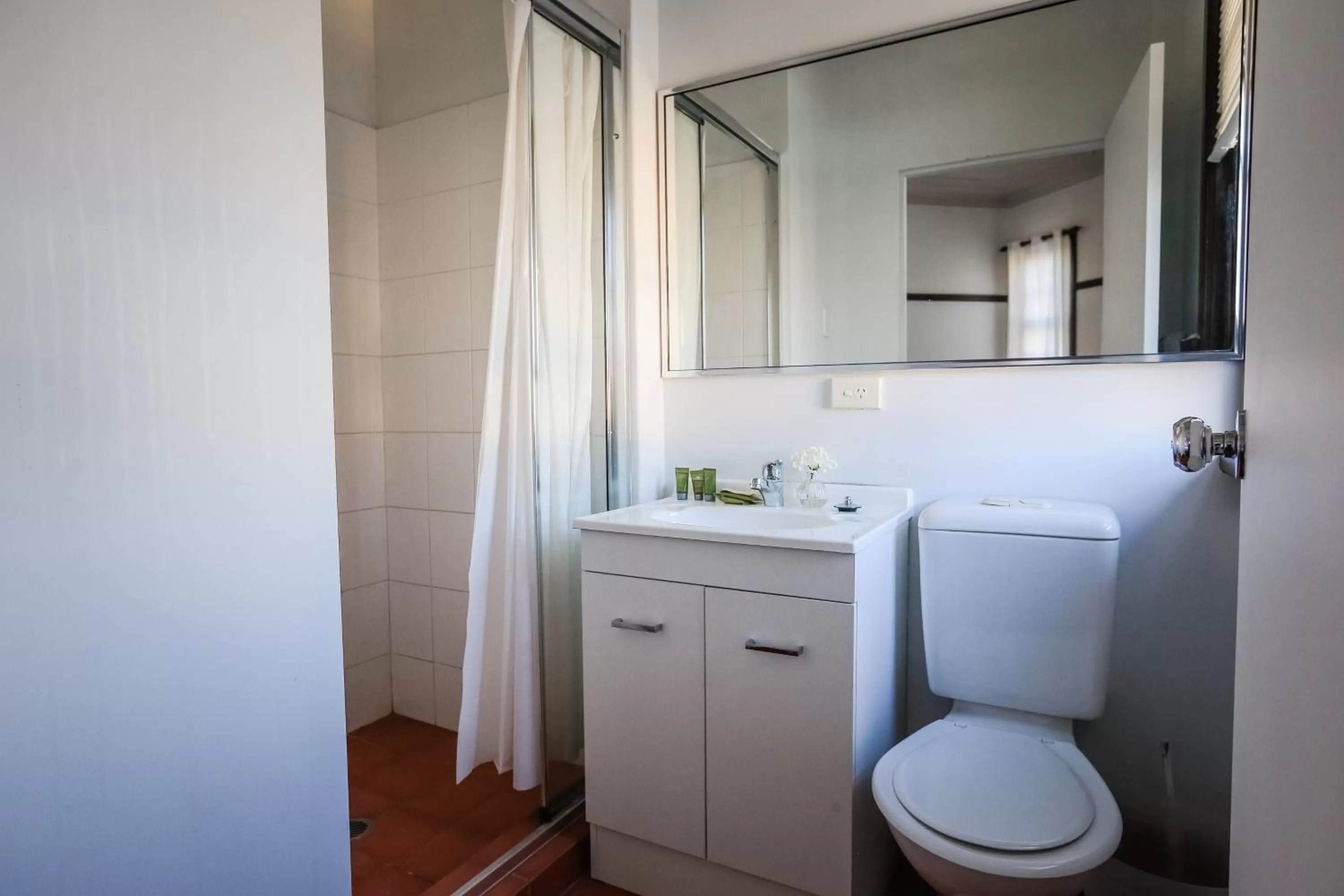 Bathroom in Charing Cross Hotel