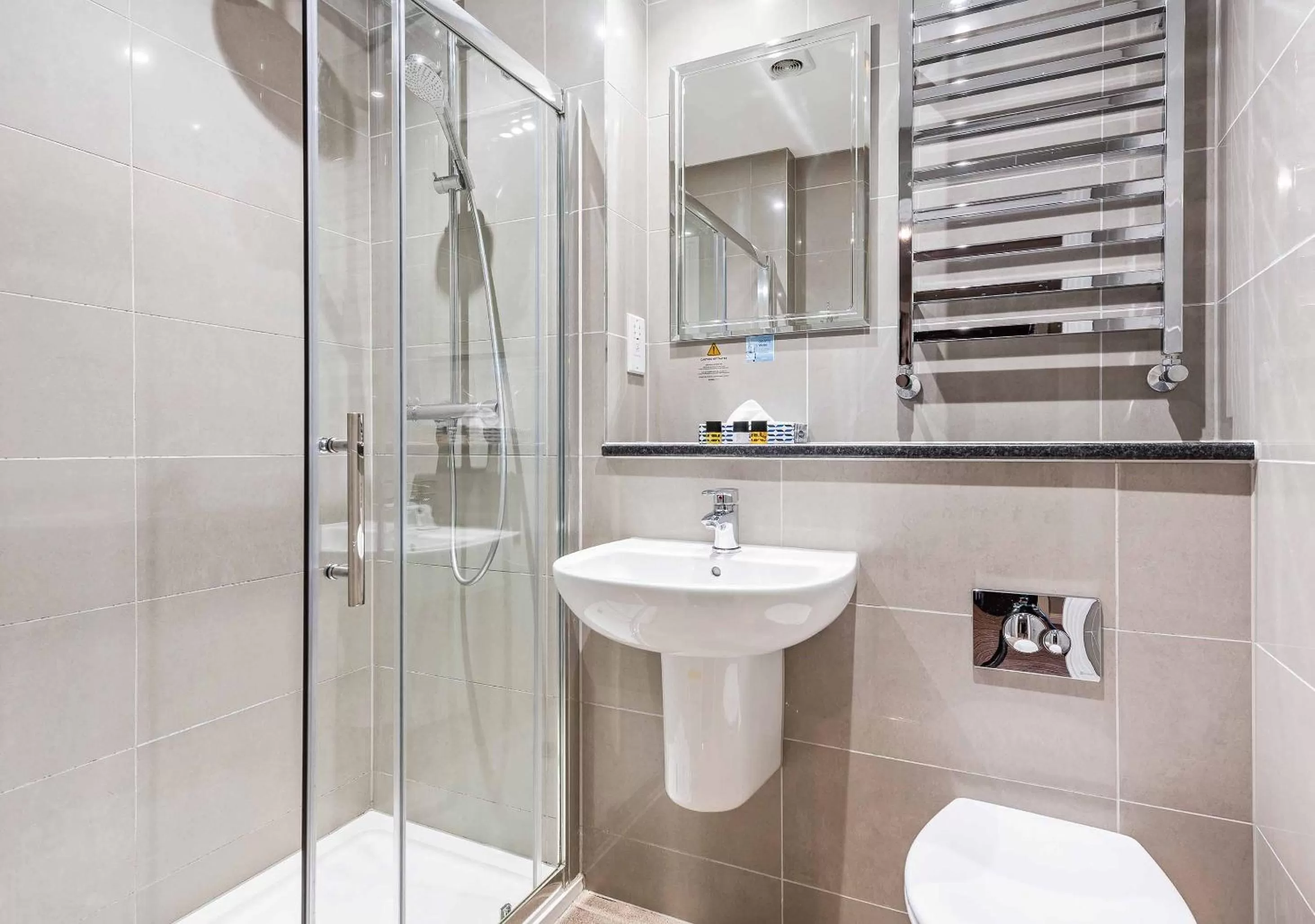 Bathroom in St Nicholas Hotel Colchester