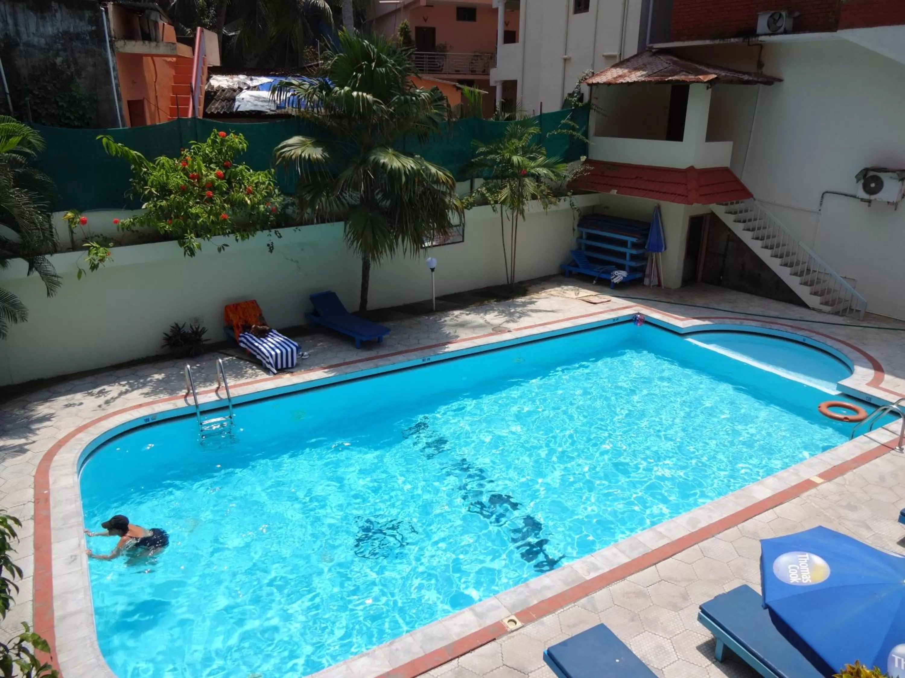 Swimming pool in Hotel Thushara