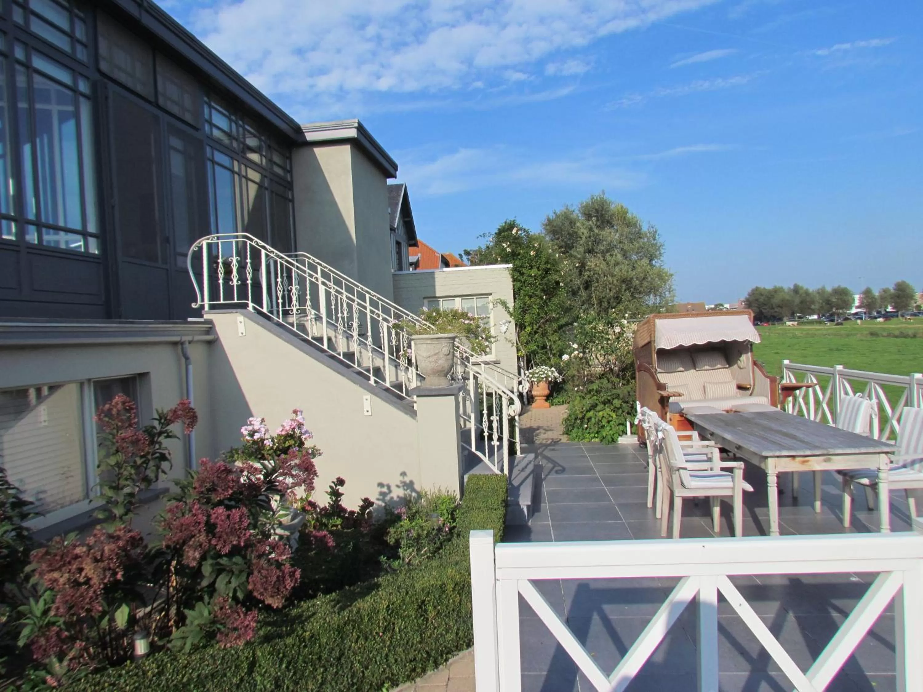 Garden, Property Building in Bed & Breakfast Het Zilte Zand - Westende - Middelkerke - De Kust