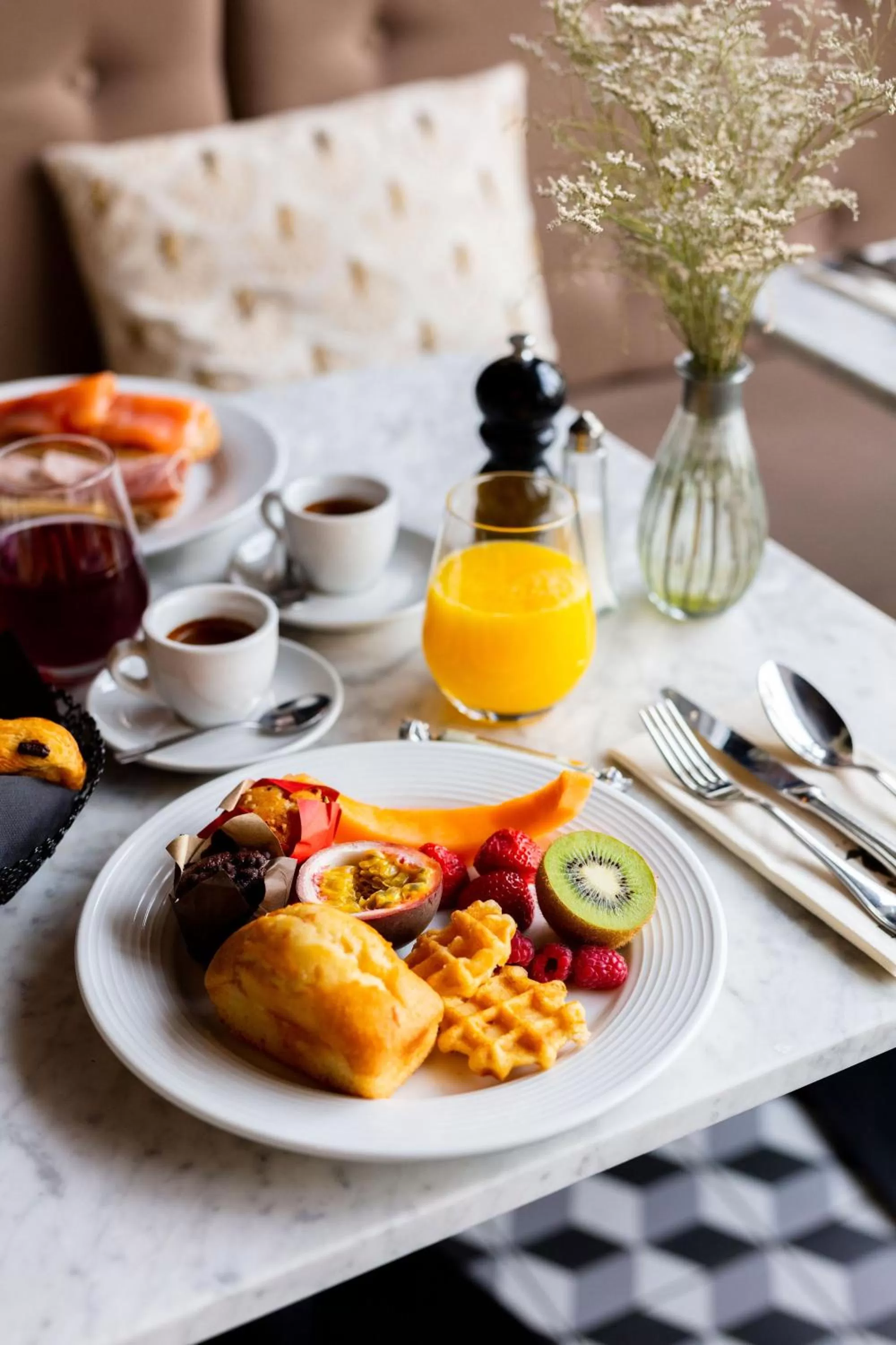 Breakfast in Hôtel Restaurant le Touring - Teritoria