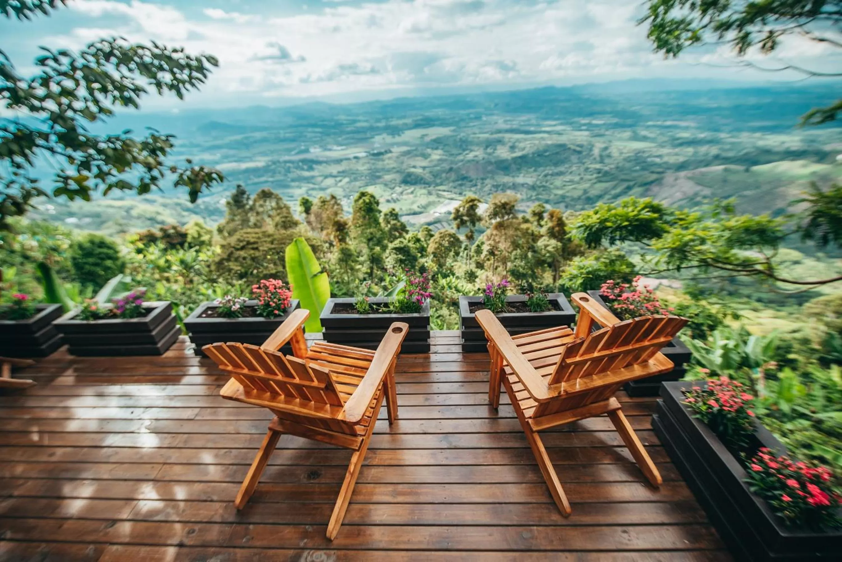 Day in La Cima Eco Hotel