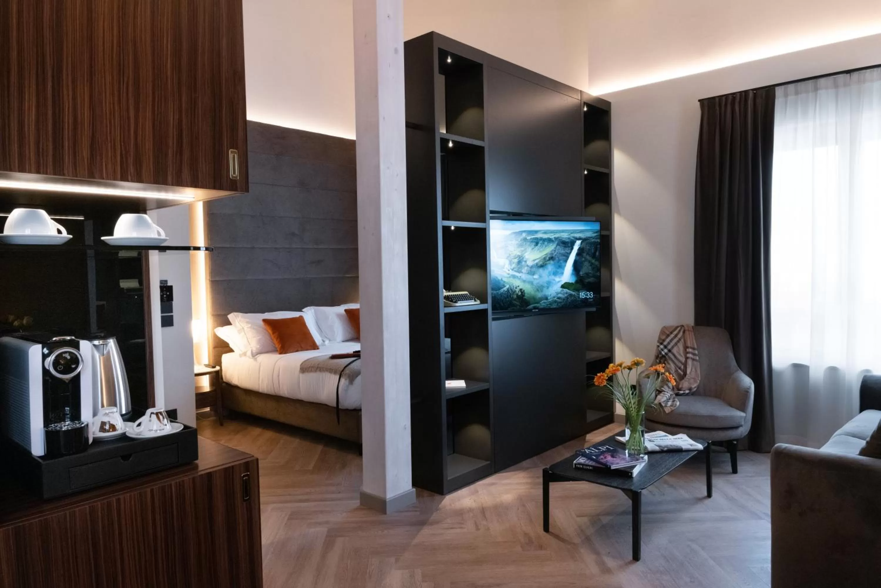 TV and multimedia, Bed in 3T Boutique Hotel