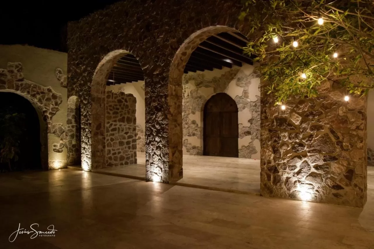 Night in Suites Campestres Montebello