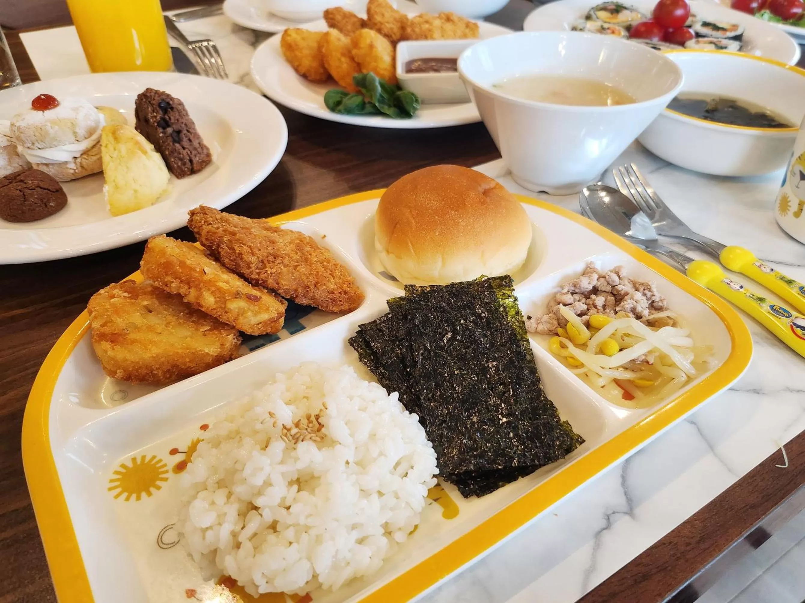 Restaurant/places to eat in Hotel Gracery Seoul