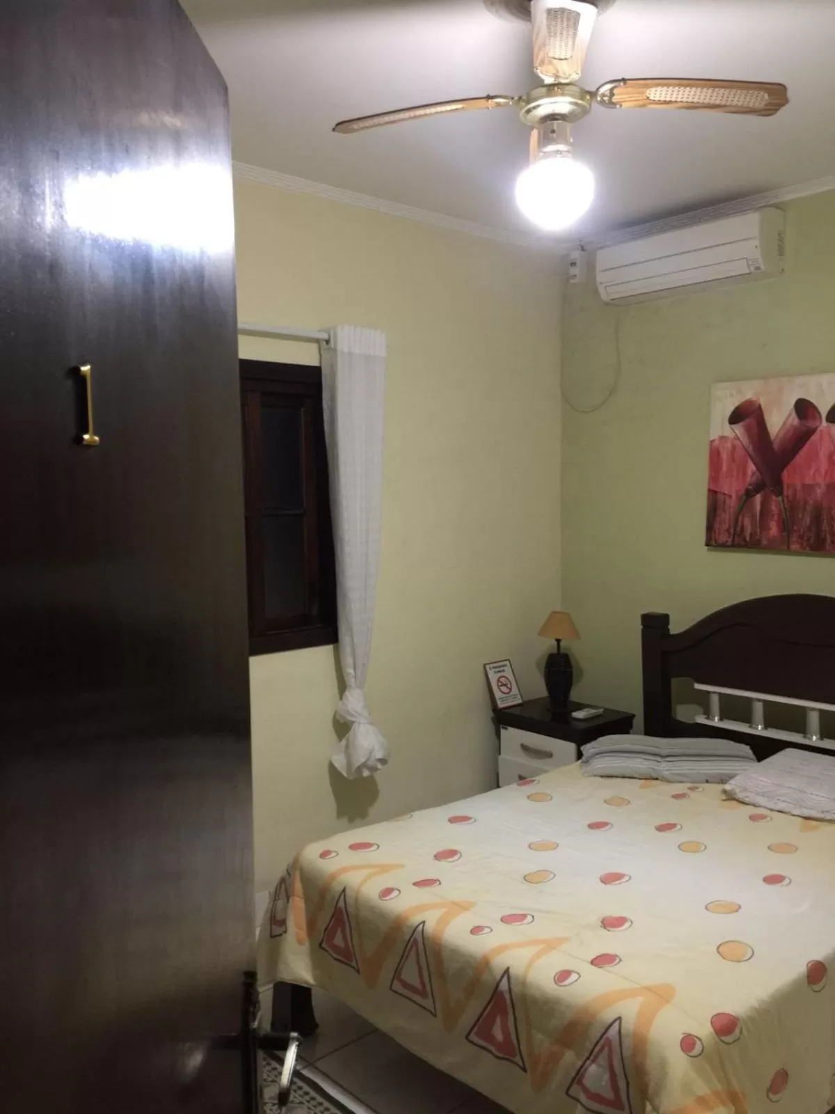 Bed in Hotel Vitória