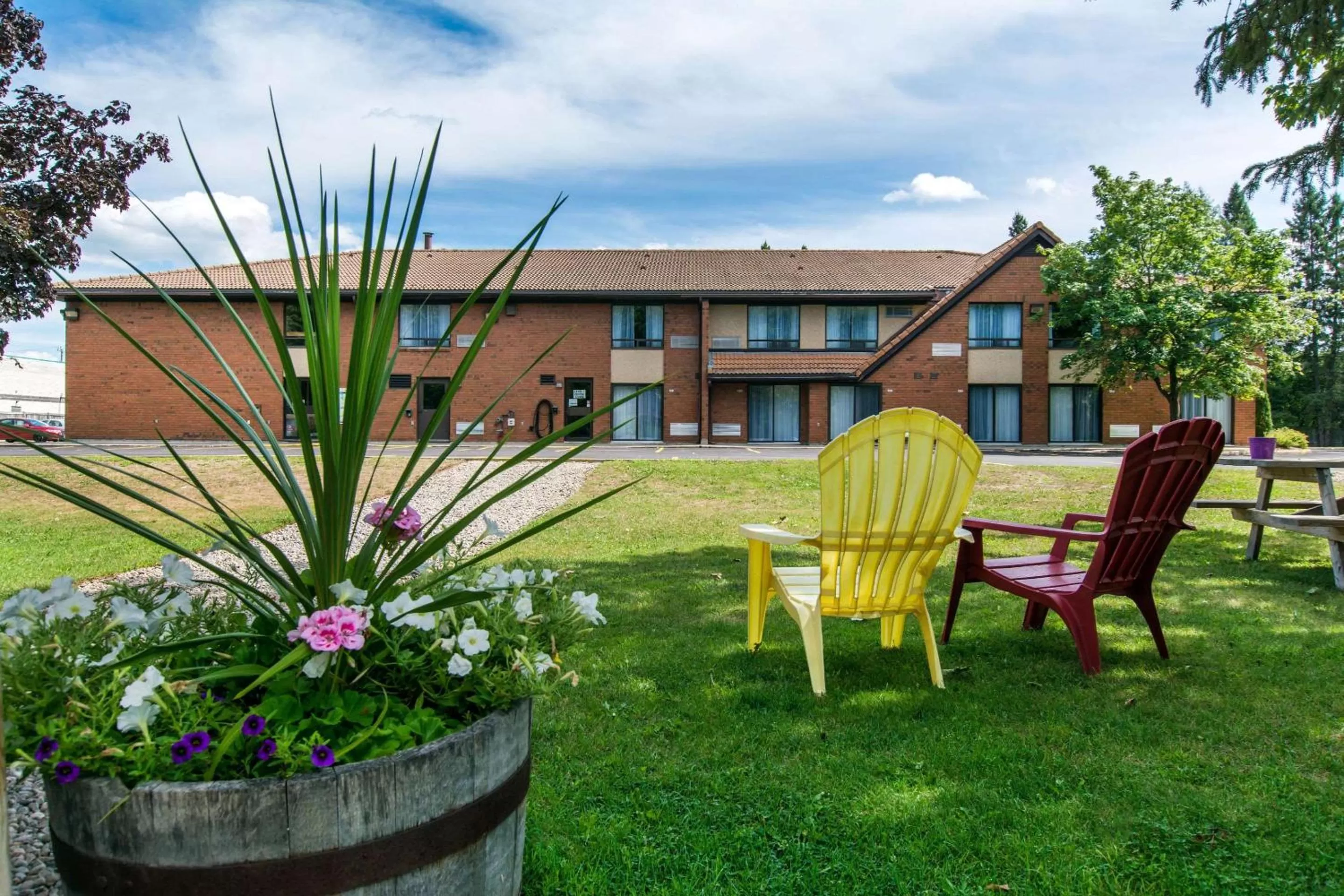 Property building in Comfort Inn