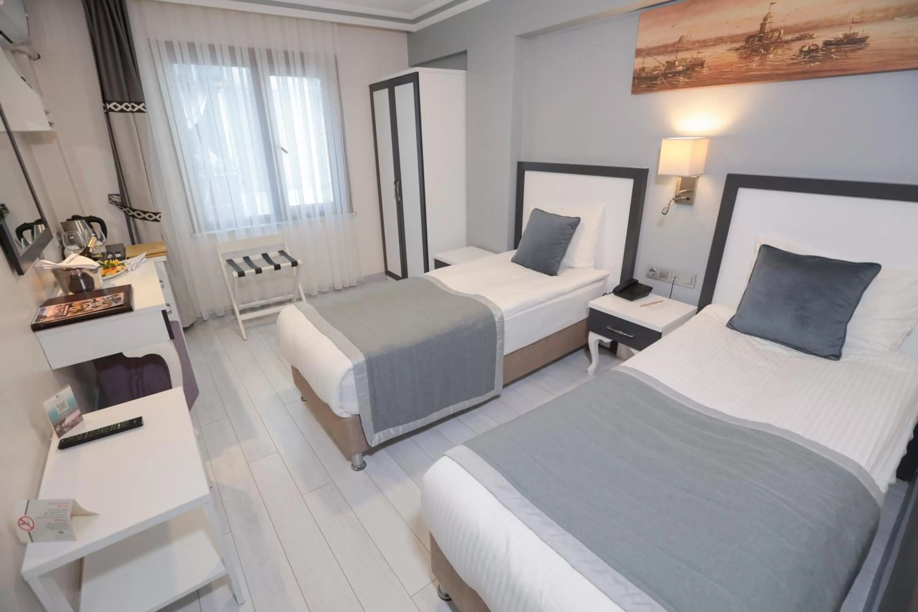 Bed in Skalion Hotel