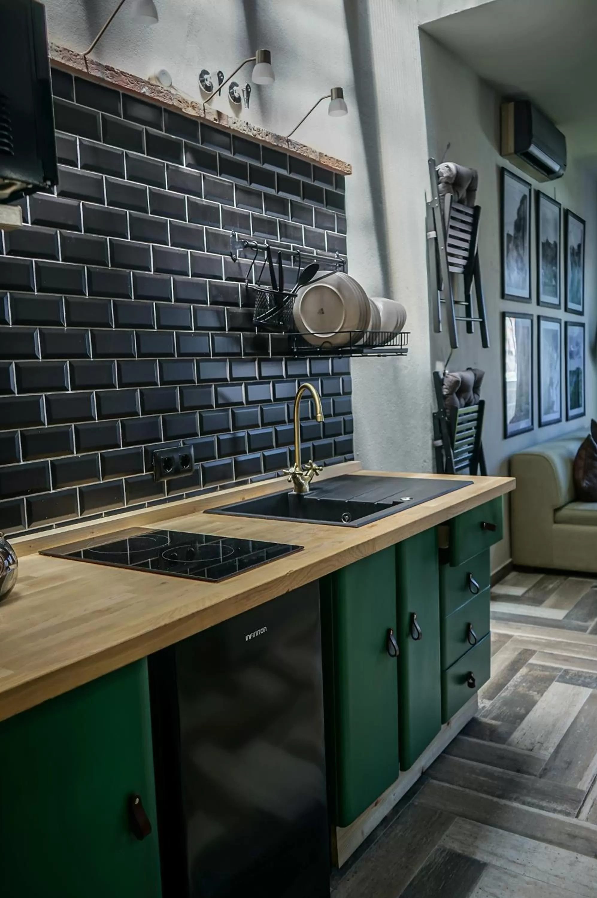 Kitchen or kitchenette in Hotel Posada de las Cuevas