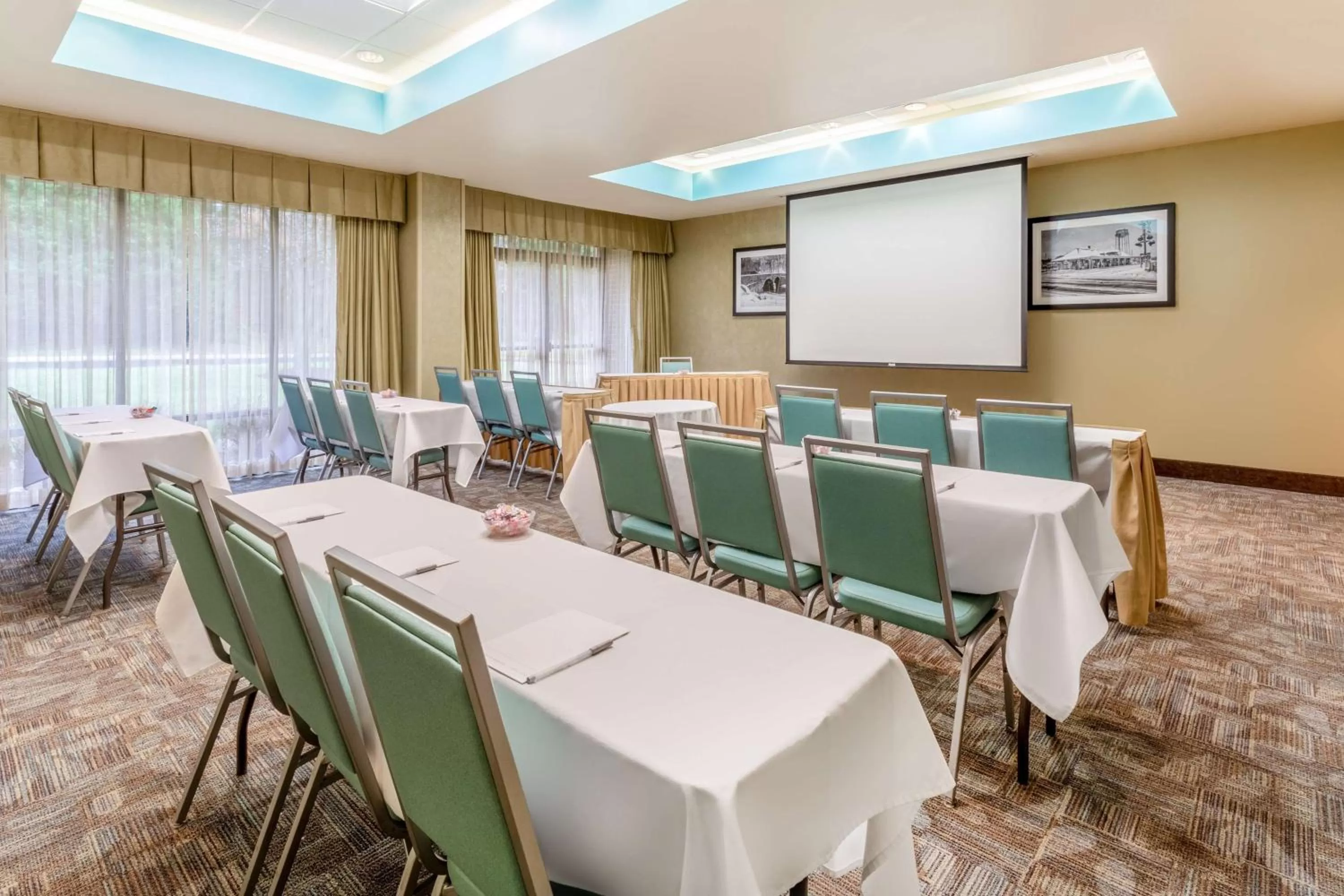 Meeting/conference room in Hampton Inn Manassas