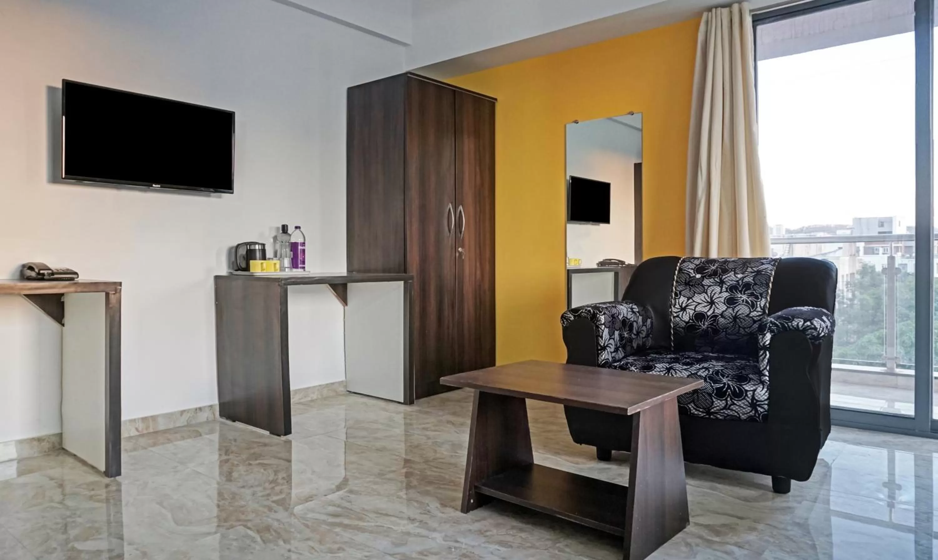 TV and multimedia in Treebo Atithi Corporate Stay Baner IT Hub