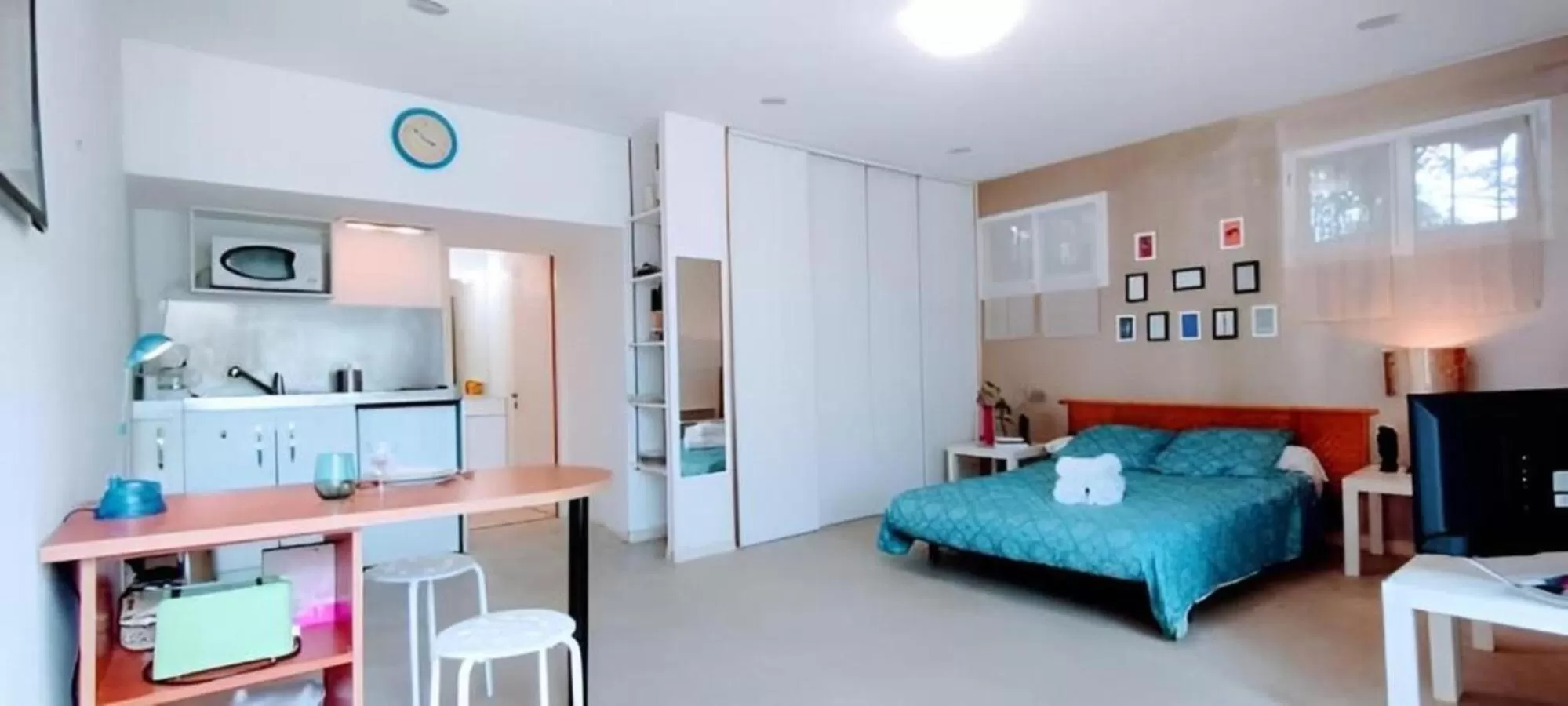 Bed in Chambres d'hôtes Avignon