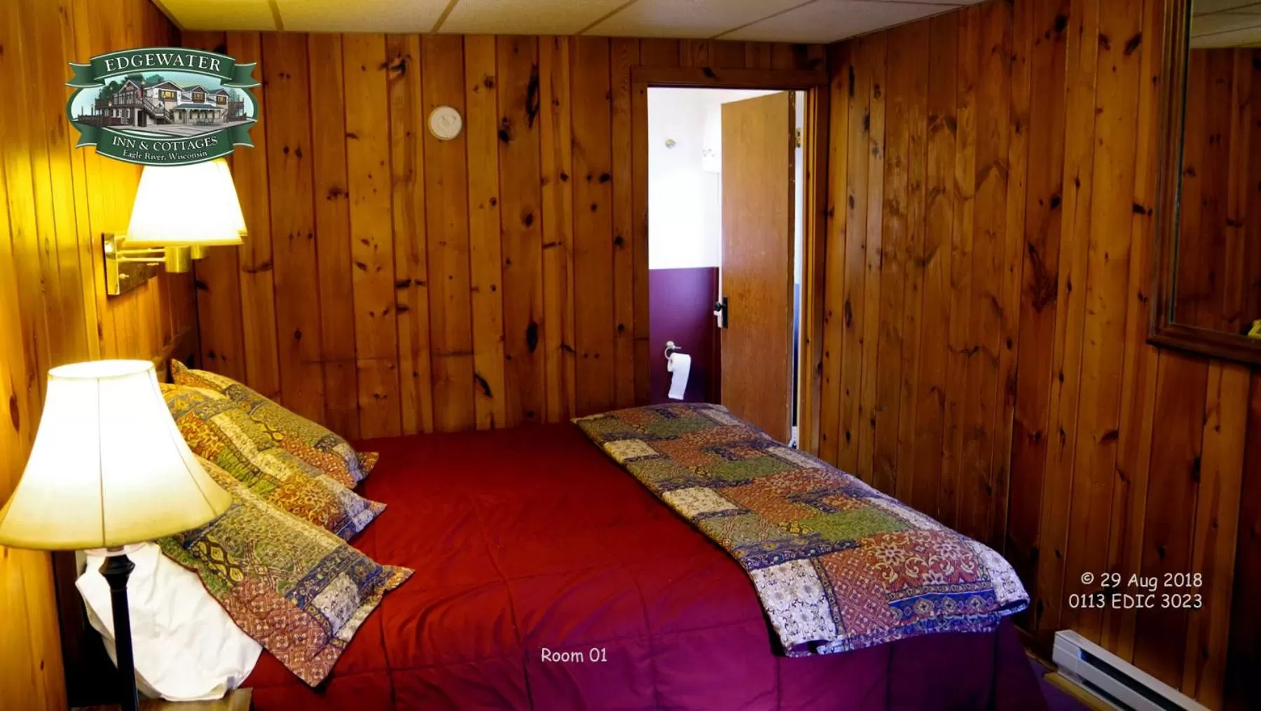 King Room in Edgewater Inn & Cottages