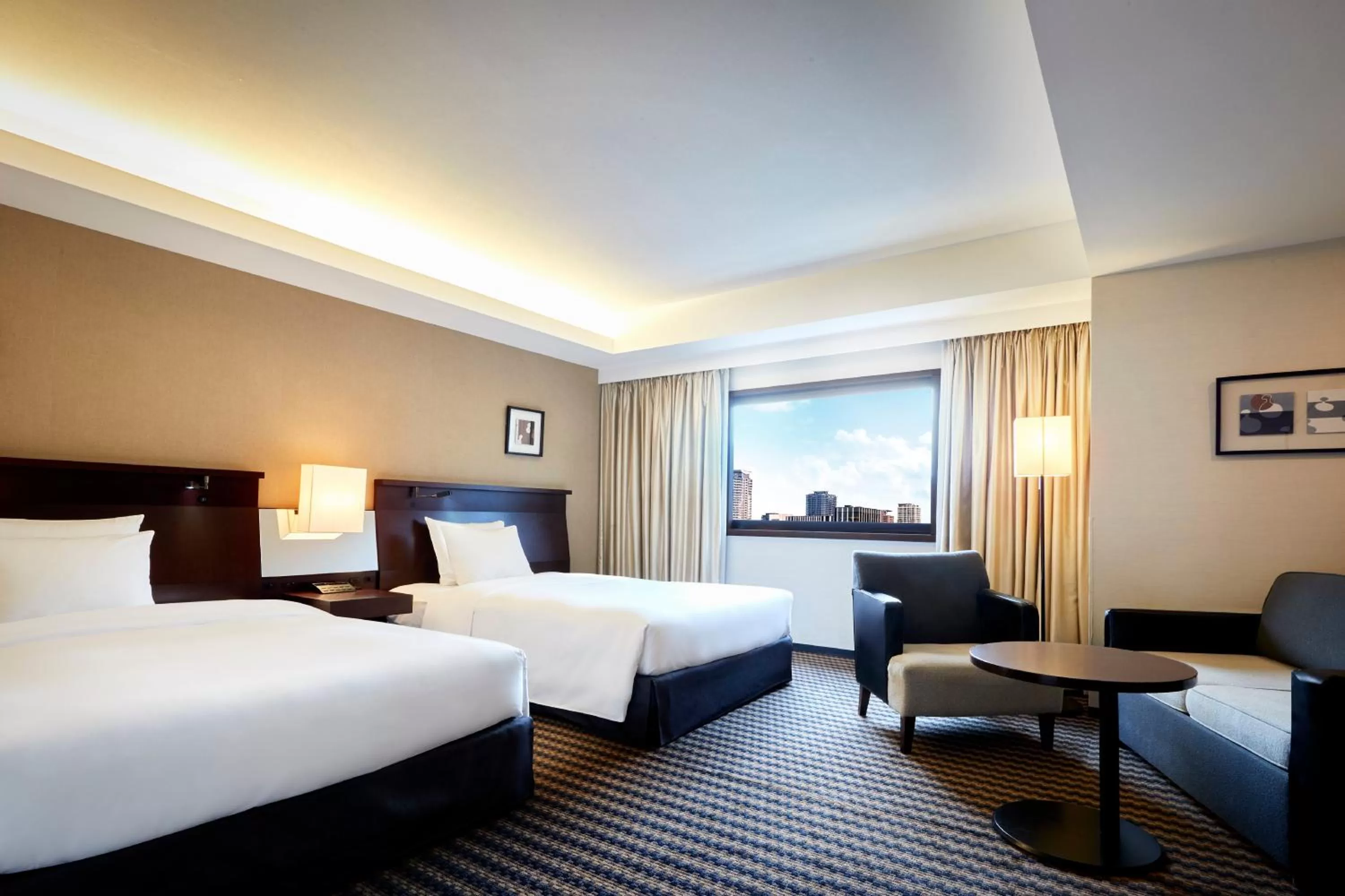 Photo of the whole room in ANA Crowne Plaza Osaka by IHG