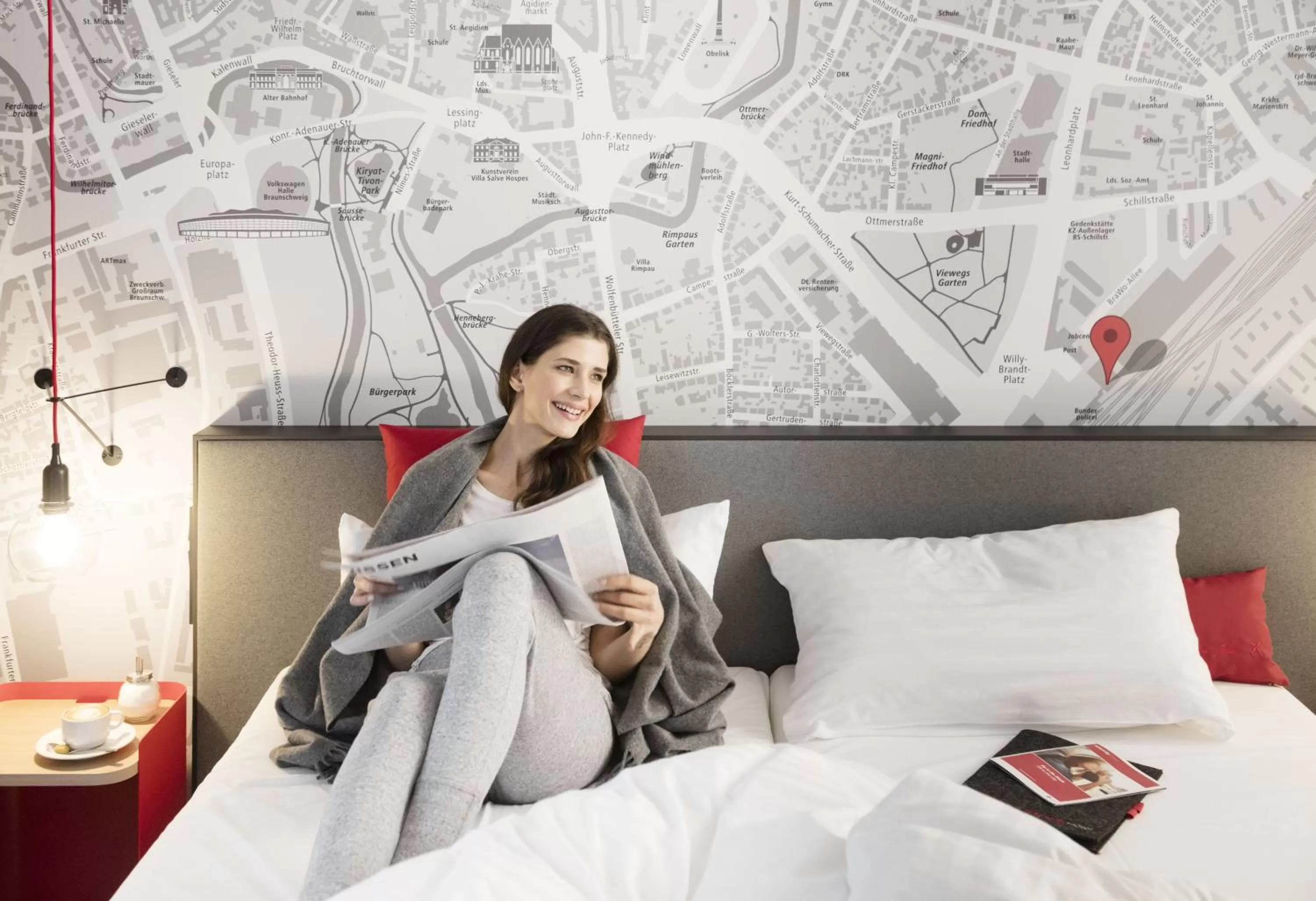 Bedroom, Bed in IntercityHotel Zürich Airport