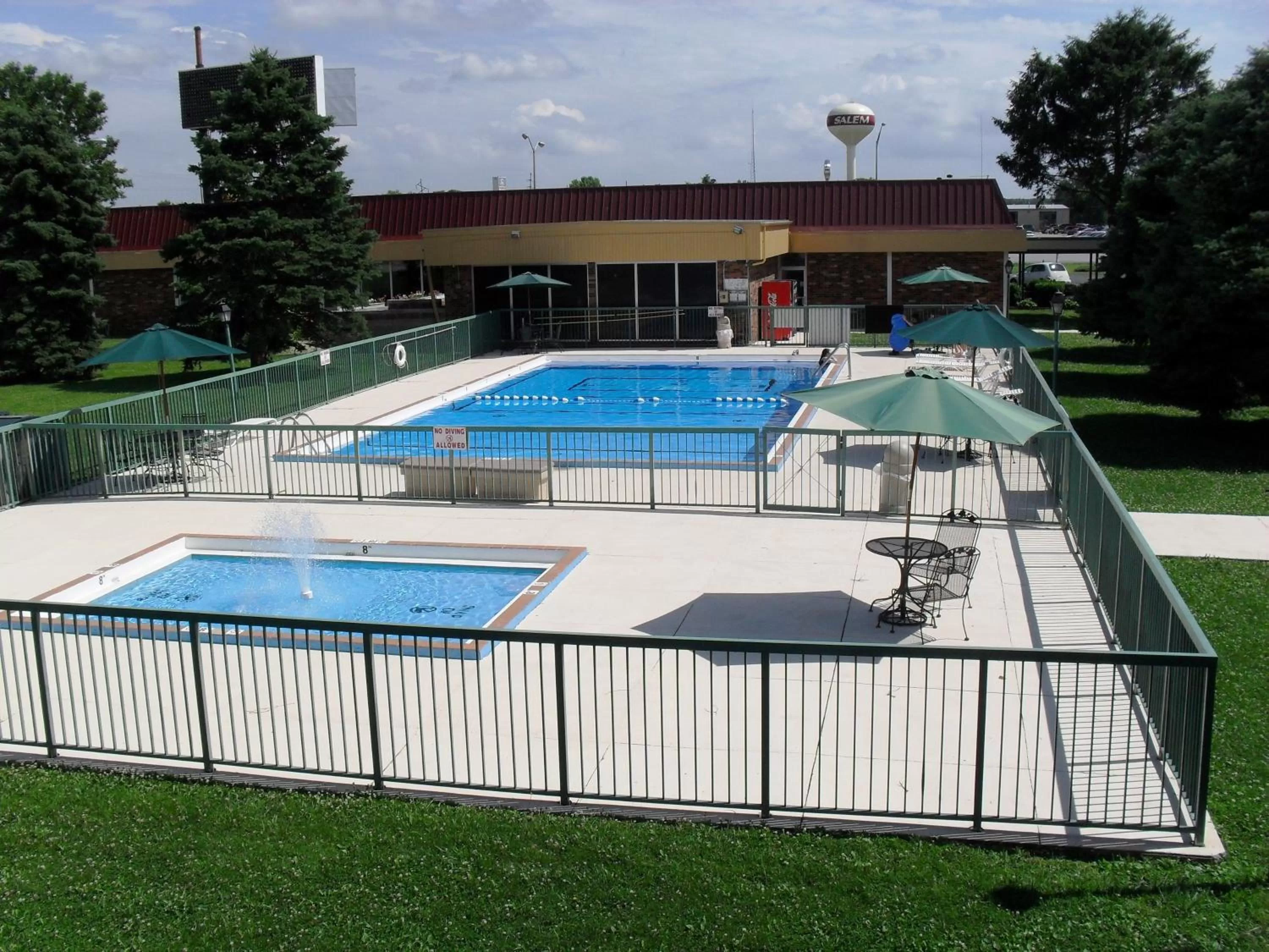 Swimming pool in Days Inn by Wyndham Salem, Illinois