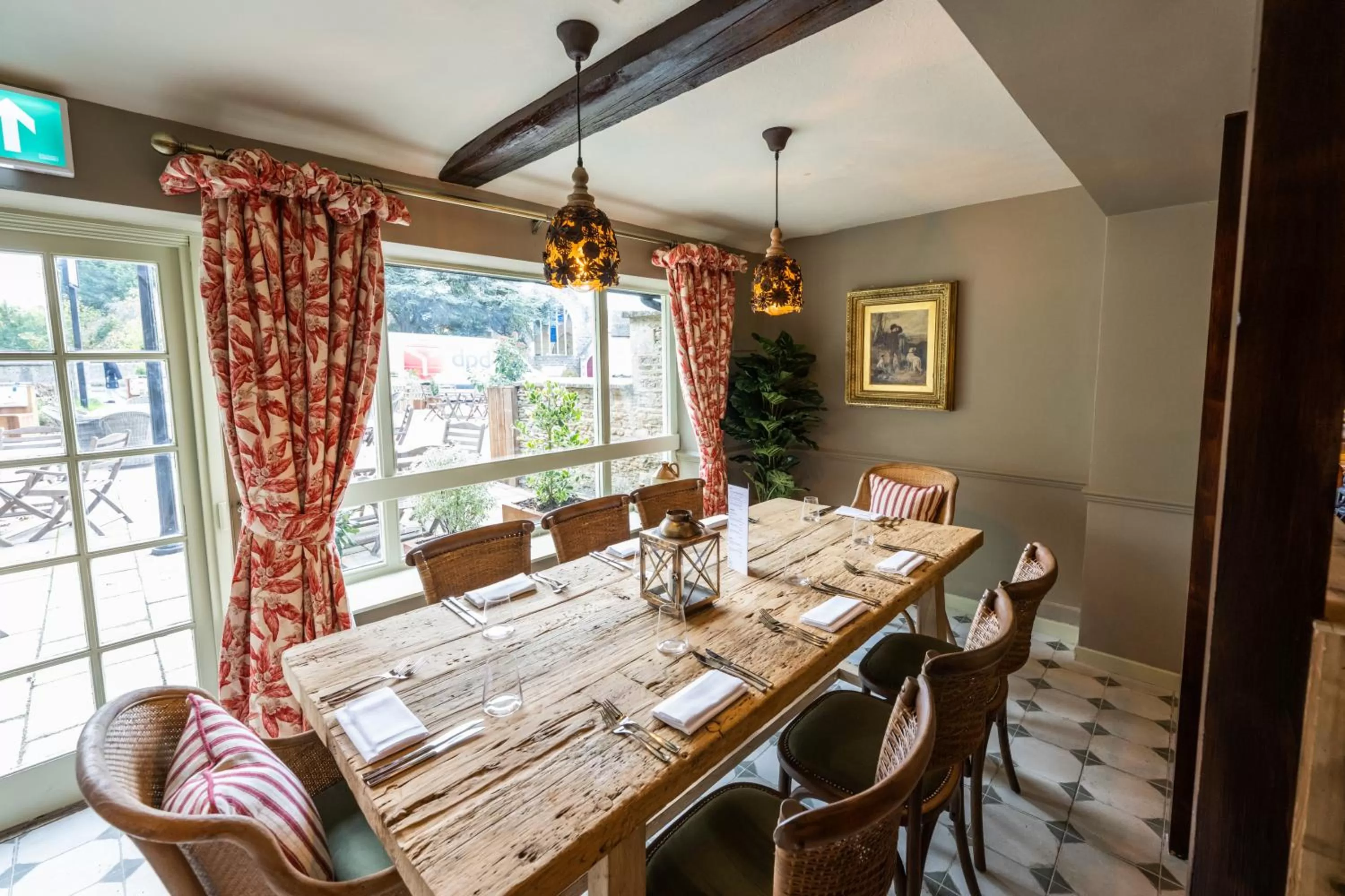 Dining area in Eliot Arms