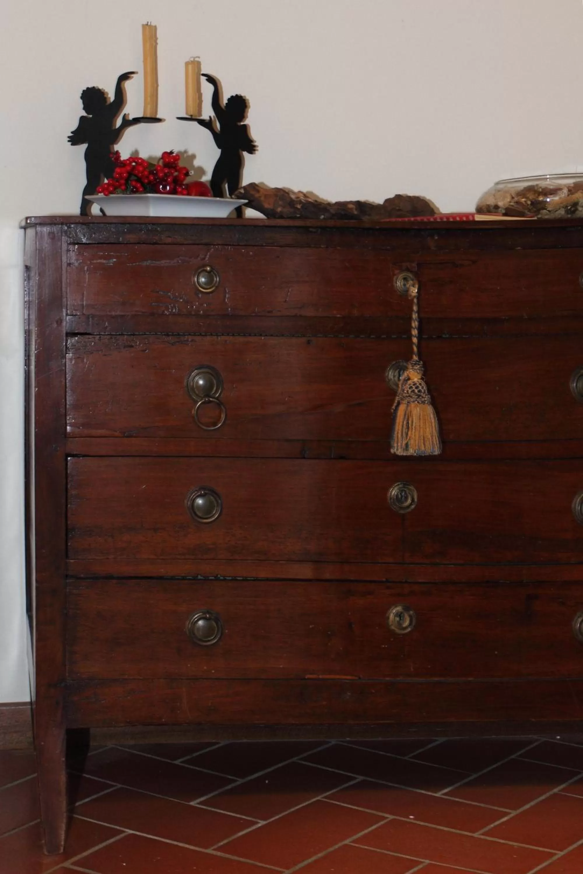 Decorative detail in B&B Arivellini