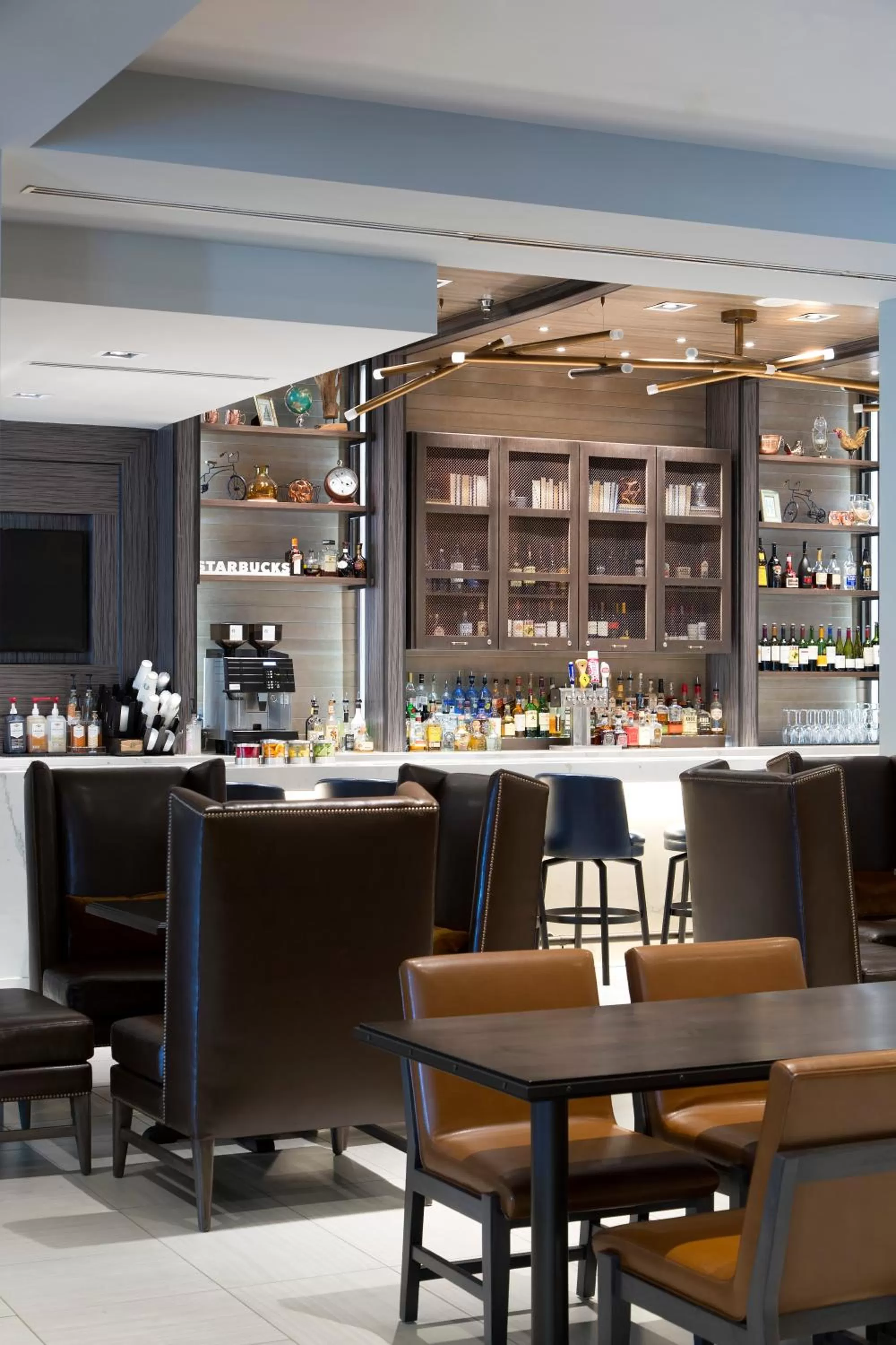 Lounge or bar in Franklin Marriott Cool Springs